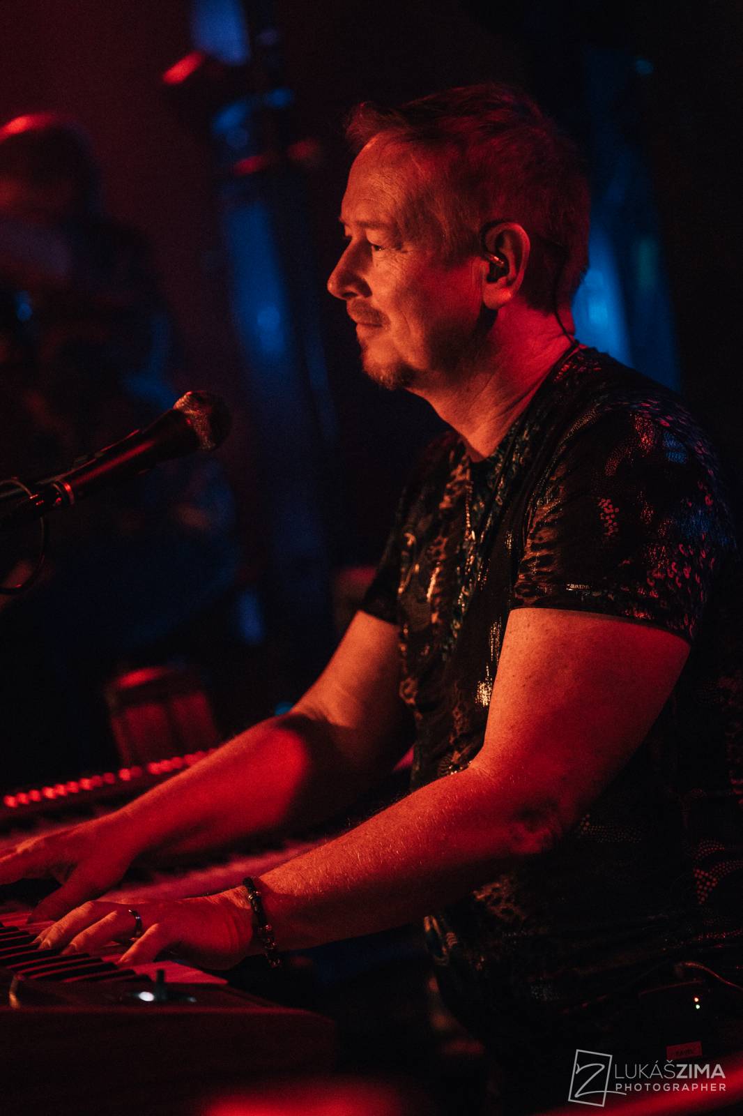 Olympic zaplnil pražský Distrikt7, zazněly hity i písně z aktuální desky