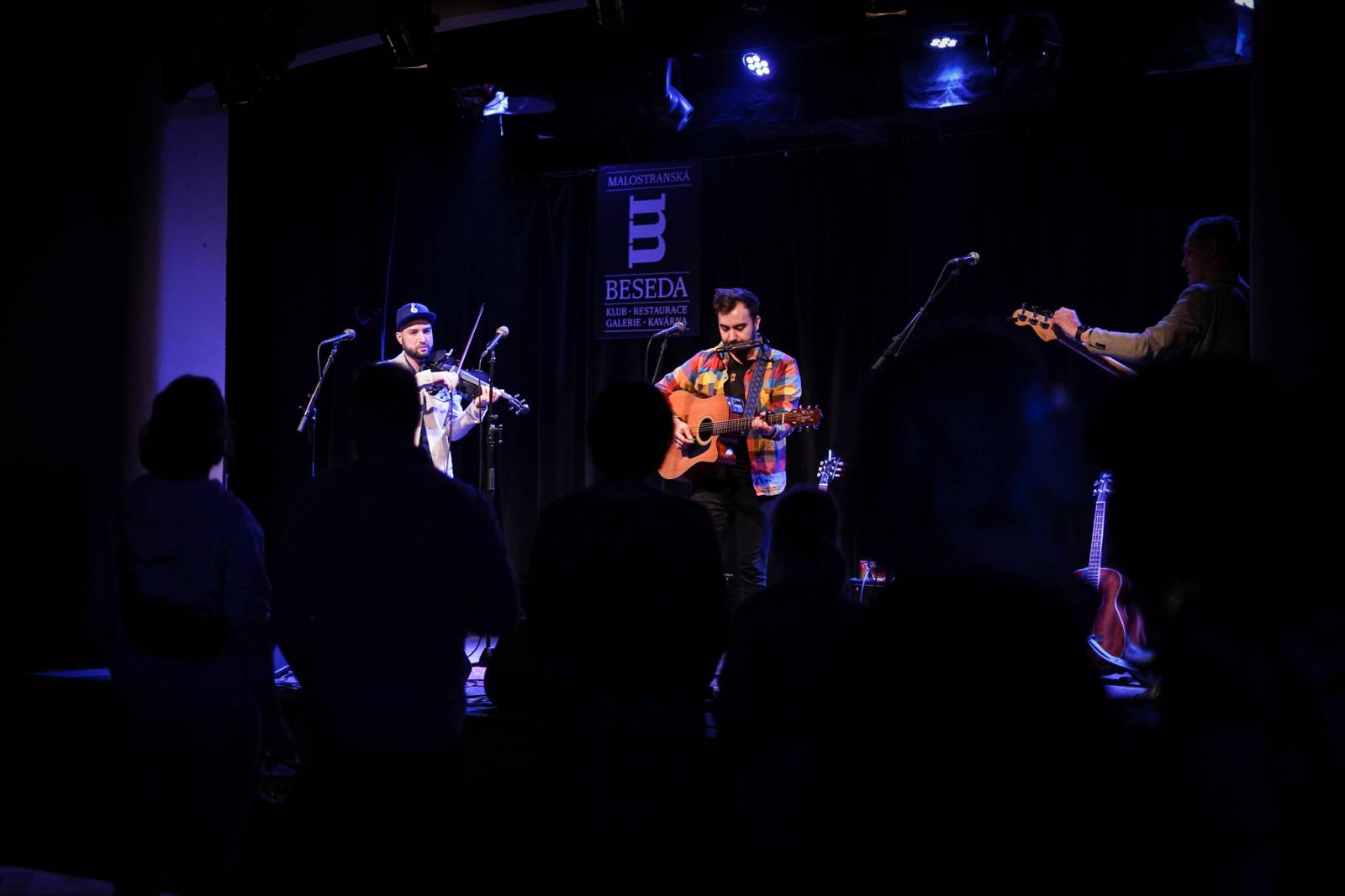 Elias & The Shepherds roztančili Malostranskou besedu