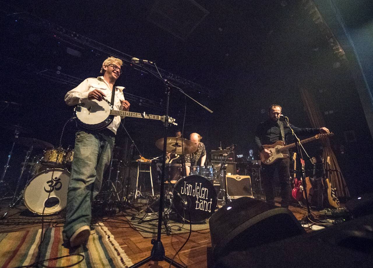 Tomáš Klus prozradil Plzni svá tajemství, předskakoval mu Jan Jelen Band