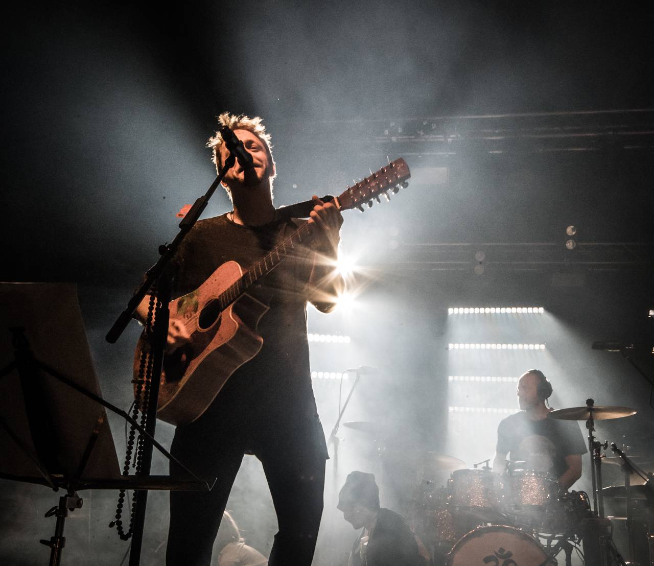 Tomáš Klus prozradil Plzni svá tajemství, předskakoval mu Jan Jelen Band