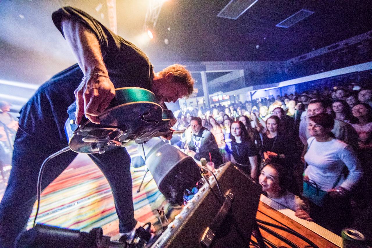 Tomáš Klus prozradil Plzni svá tajemství, předskakoval mu Jan Jelen Band