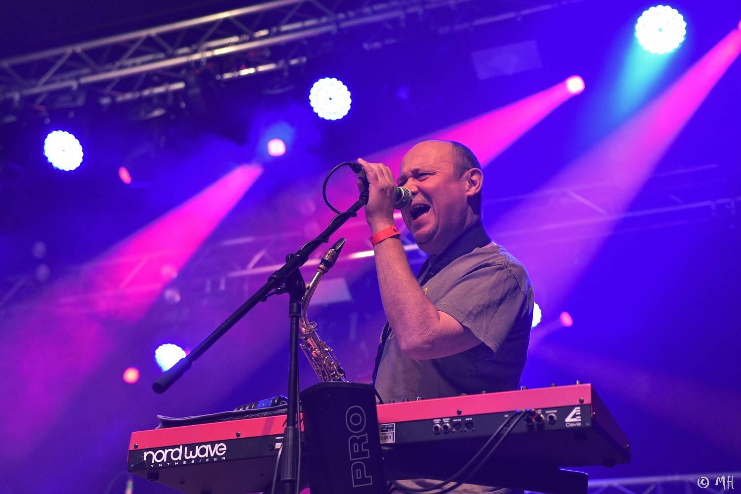 Konec streamů, zase se hraje živě. Mňága a Žďorp přivezla do Plzně skvělou energii