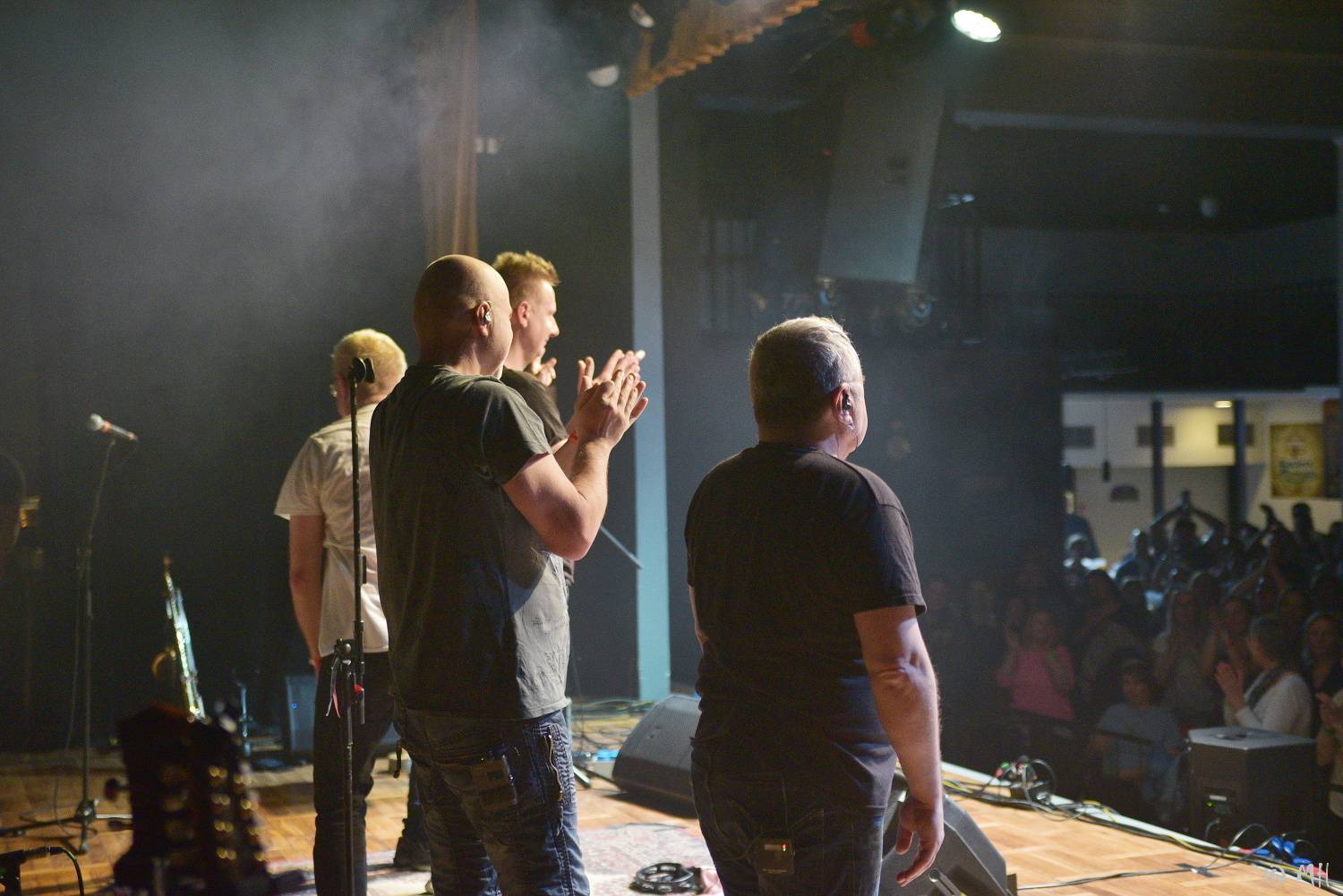 Konec streamů, zase se hraje živě. Mňága a Žďorp přivezla do Plzně skvělou energii