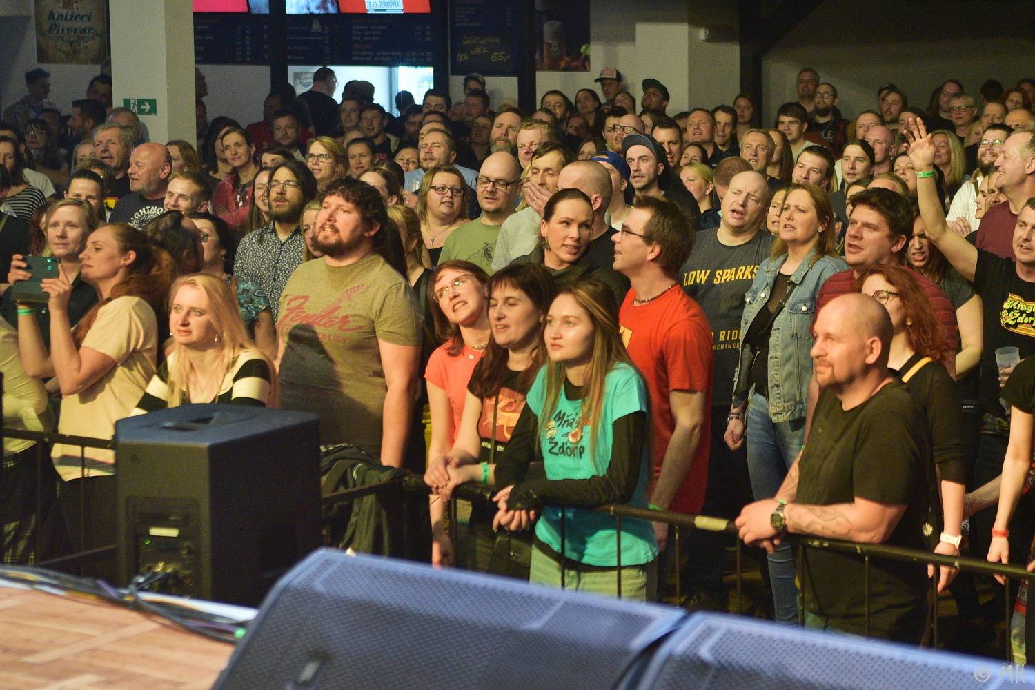 Konec streamů, zase se hraje živě. Mňága a Žďorp přivezla do Plzně skvělou energii