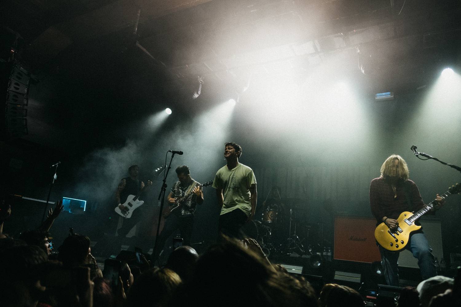 Nothing But Thieves si ukradli srdce českých fanoušků