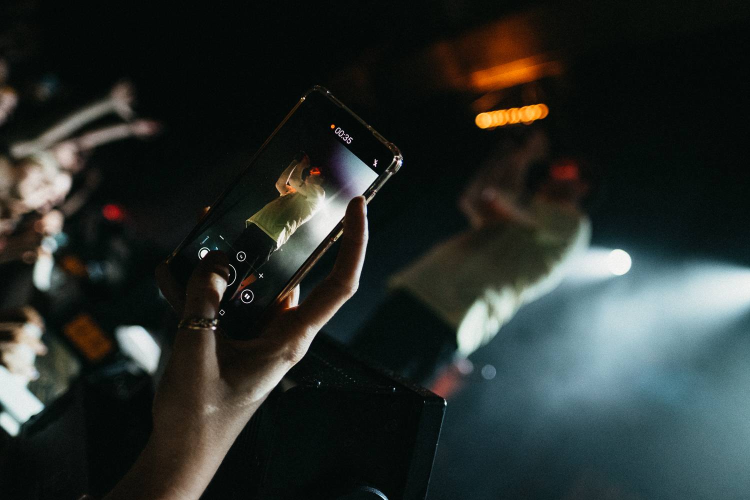 Nothing But Thieves si ukradli srdce českých fanoušků