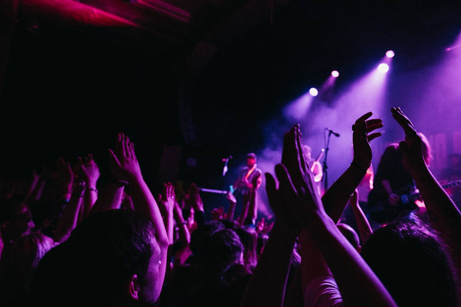 Nothing But Thieves si ukradli srdce českých fanoušků