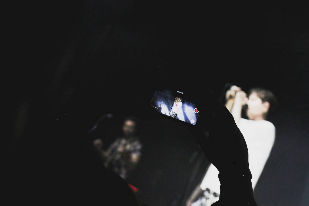 Nothing But Thieves podruhé odpálili pražské Roxy