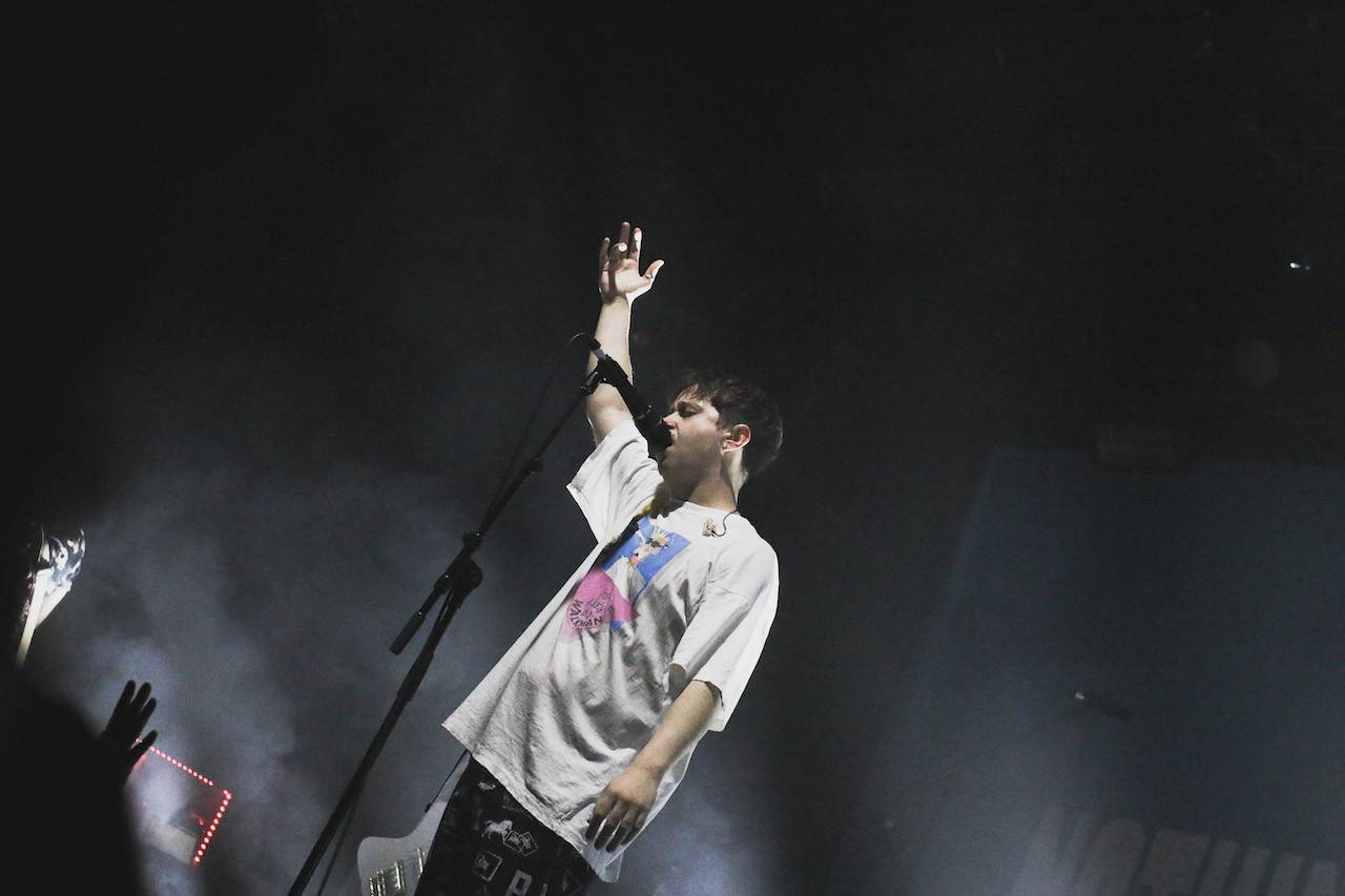 Nothing But Thieves podruhé odpálili pražské Roxy