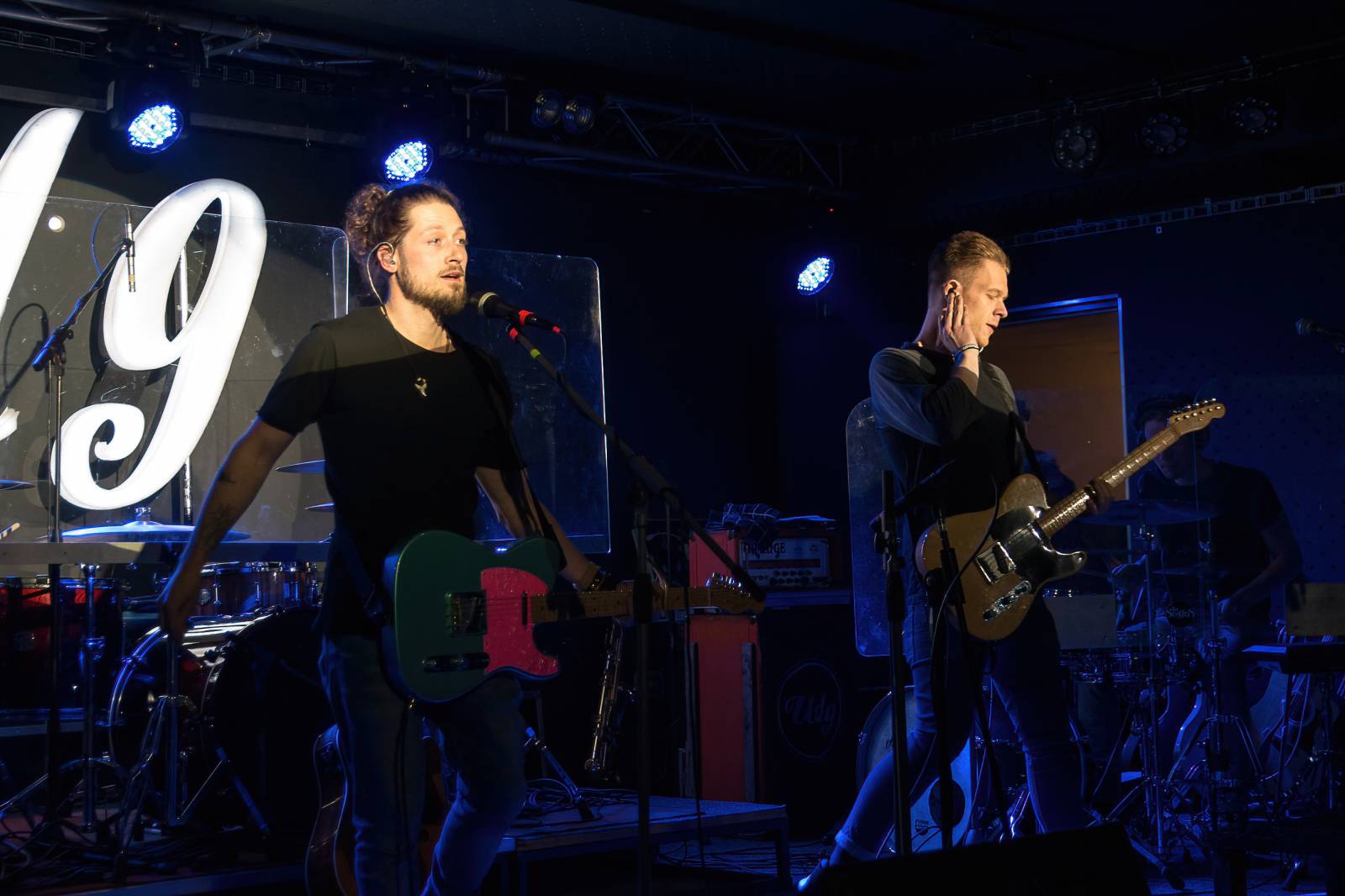 UDG se po více než dvou letech vrátili do klubů, s Robin Moodem odstartovali v Chrudimi své Přístav tour