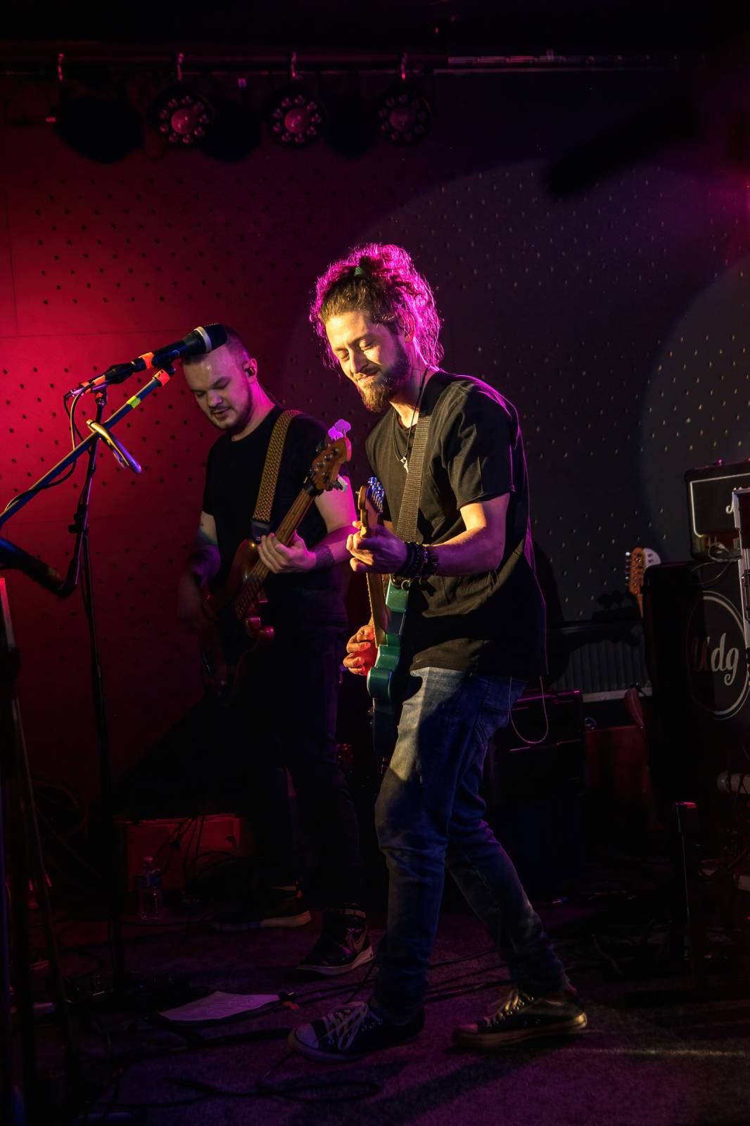 UDG se po více než dvou letech vrátili do klubů, s Robin Moodem odstartovali v Chrudimi své Přístav tour