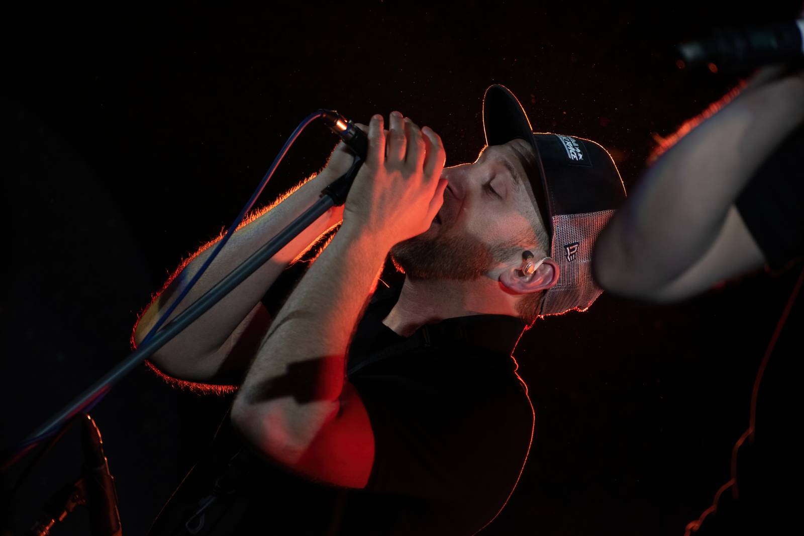 UDG se po více než dvou letech vrátili do klubů, s Robin Moodem odstartovali v Chrudimi své Přístav tour