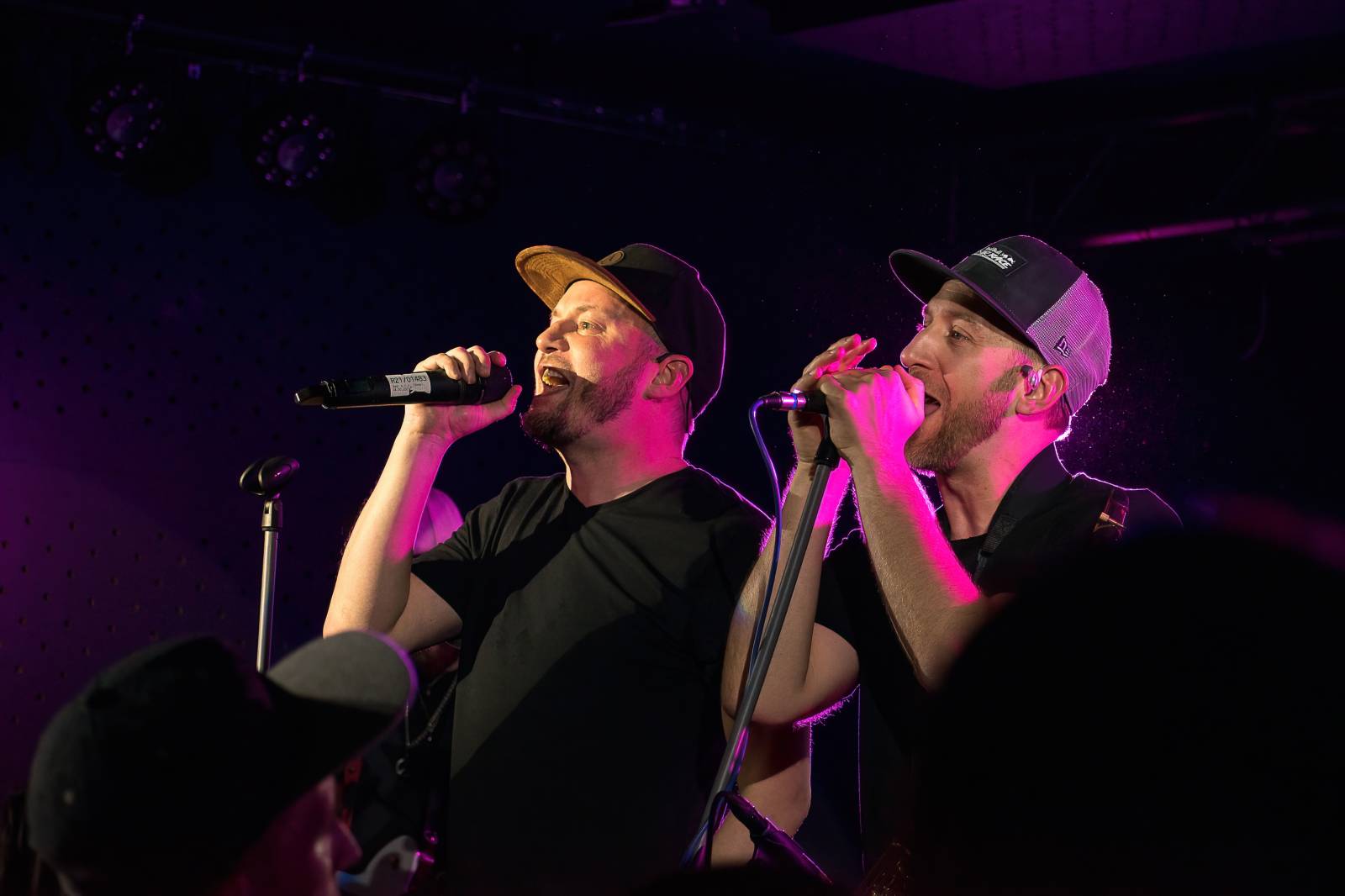 UDG se po více než dvou letech vrátili do klubů, s Robin Moodem odstartovali v Chrudimi své Přístav tour