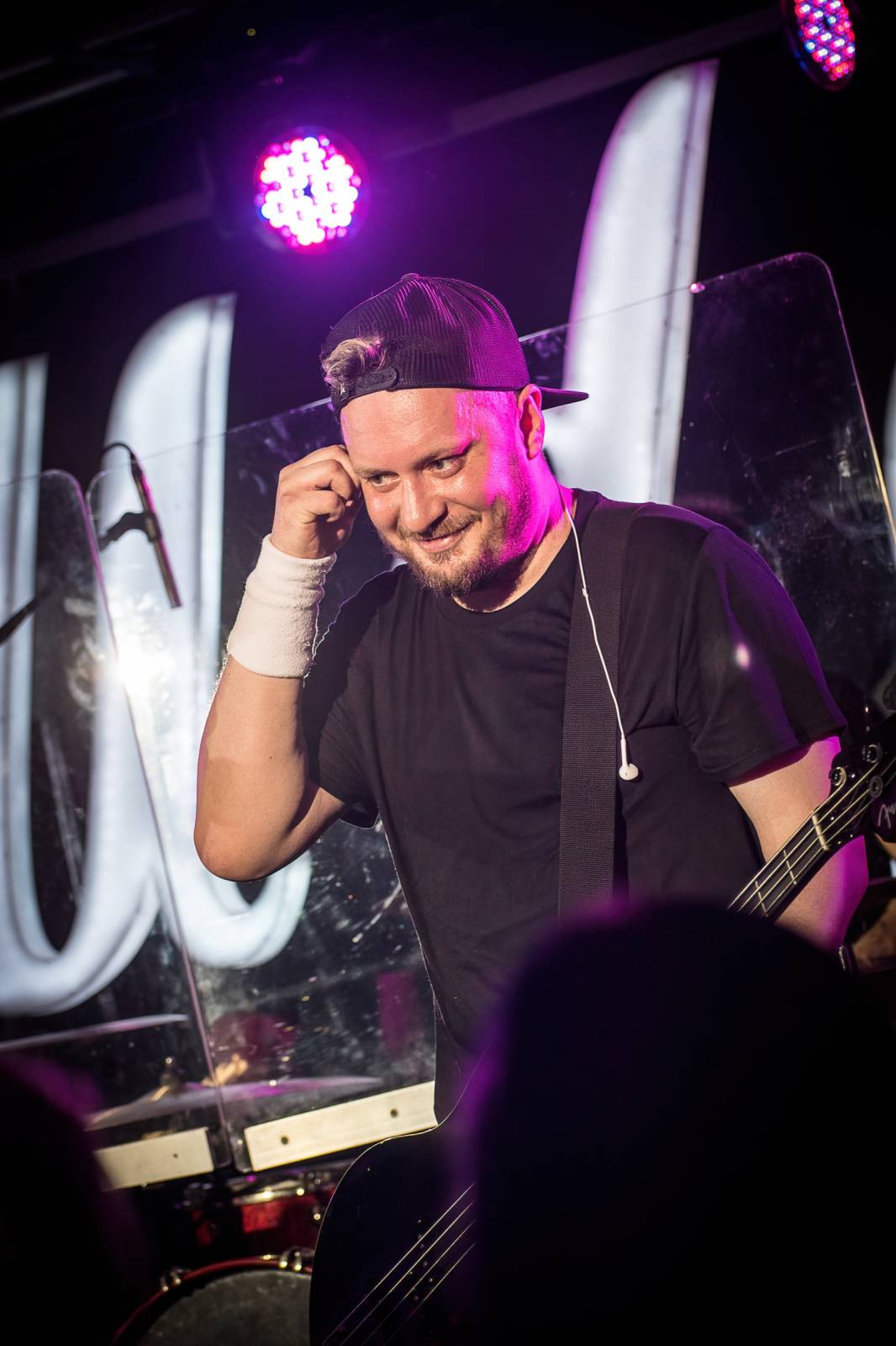 UDG se po více než dvou letech vrátili do klubů, s Robin Moodem odstartovali v Chrudimi své Přístav tour