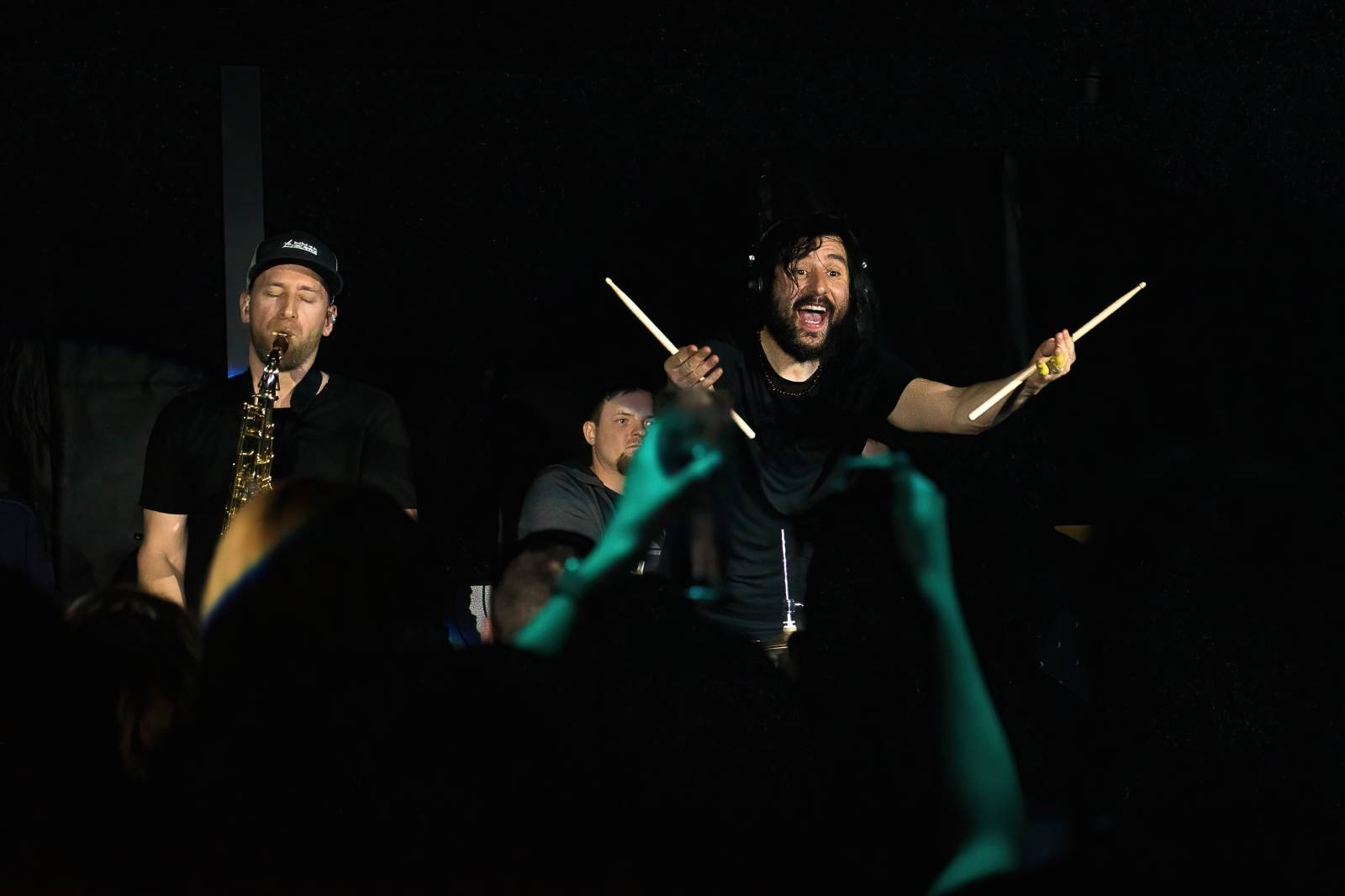 UDG se po více než dvou letech vrátili do klubů, s Robin Moodem odstartovali v Chrudimi své Přístav tour