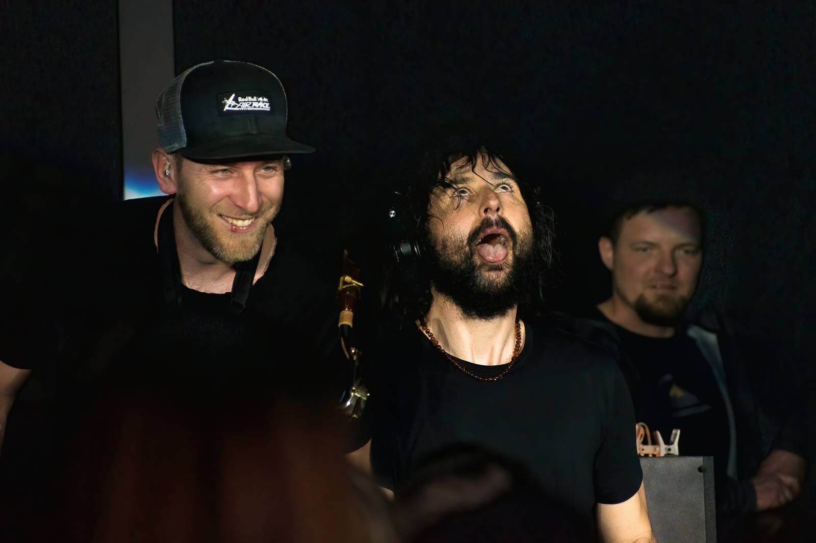 UDG se po více než dvou letech vrátili do klubů, s Robin Moodem odstartovali v Chrudimi své Přístav tour