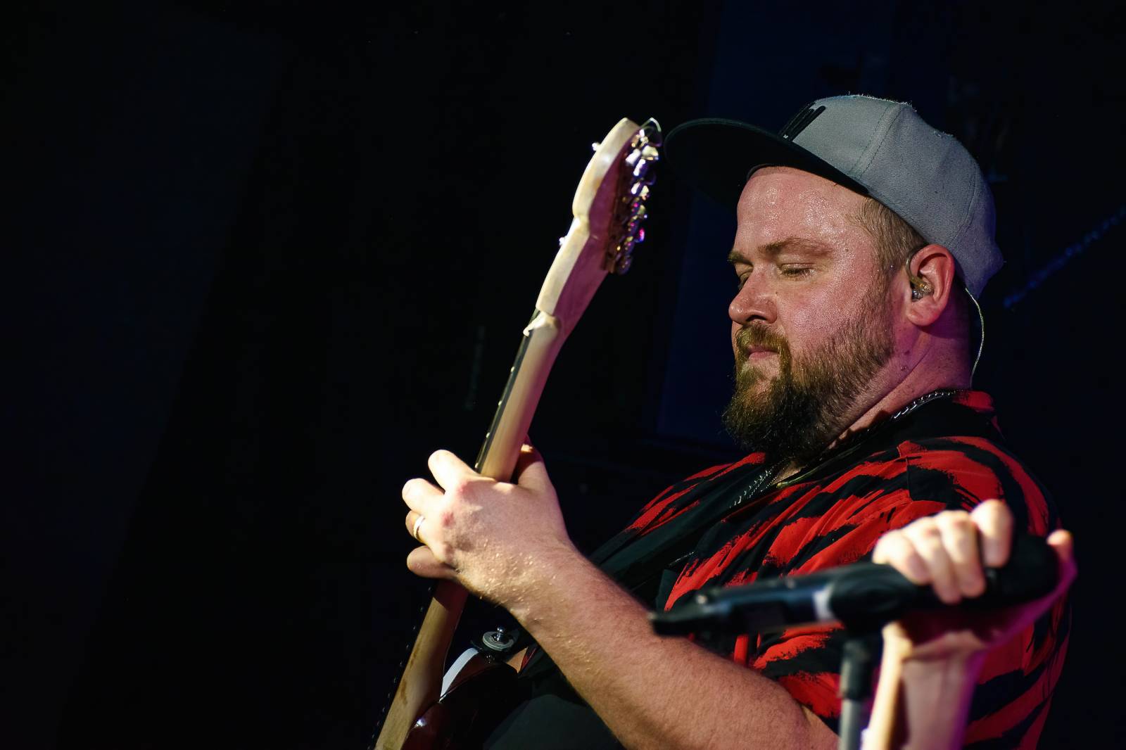 UDG se po více než dvou letech vrátili do klubů, s Robin Moodem odstartovali v Chrudimi své Přístav tour