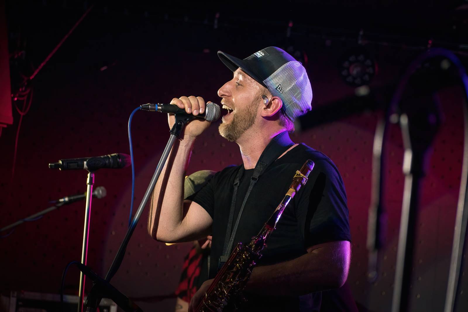 UDG se po více než dvou letech vrátili do klubů, s Robin Moodem odstartovali v Chrudimi své Přístav tour