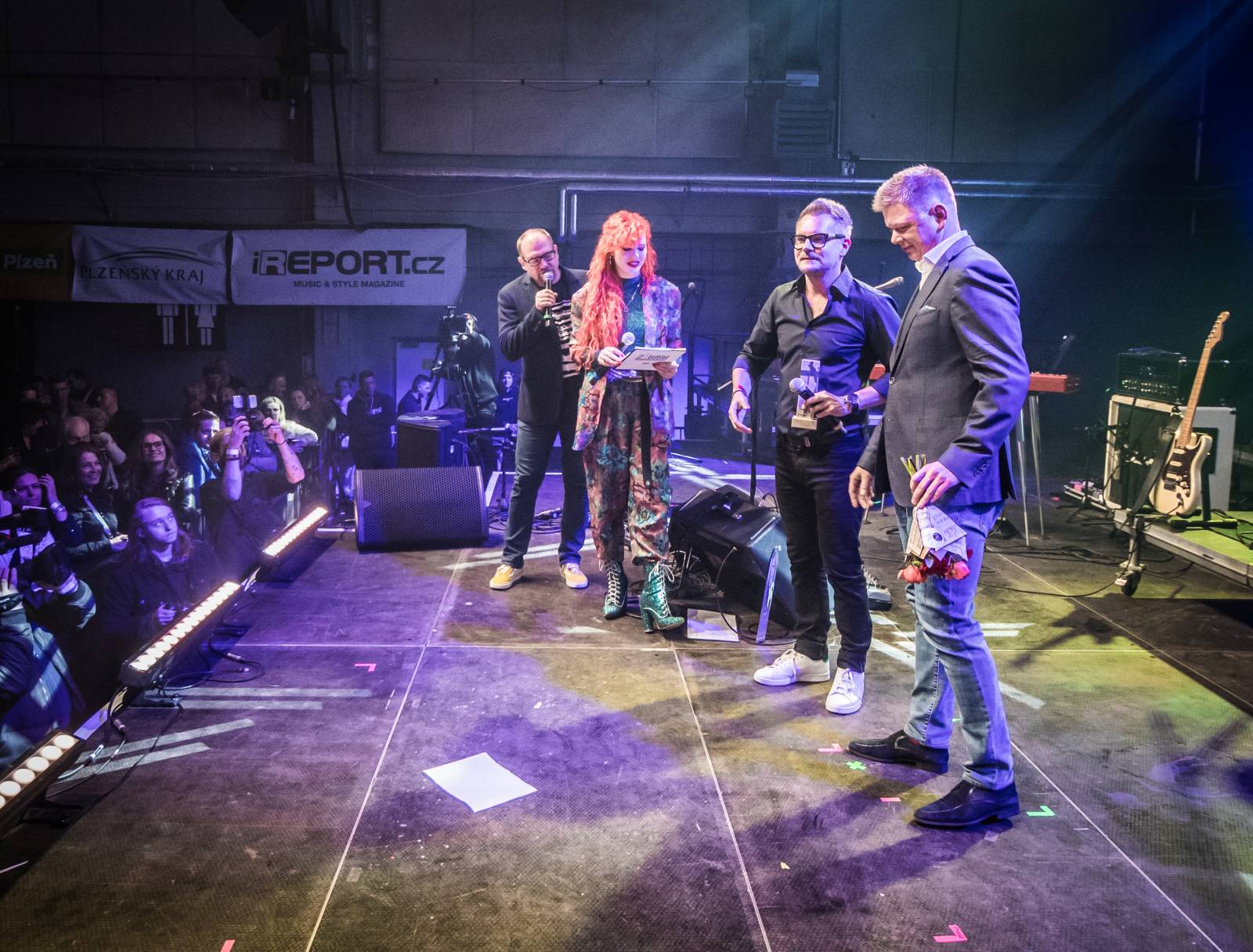 Dojemné vzpomínání na Mira Žbirku a Davida Stypku i polibek Matěje Rupperta s Xavierem Baumaxou. Takový byl 30. ročník Žebříku