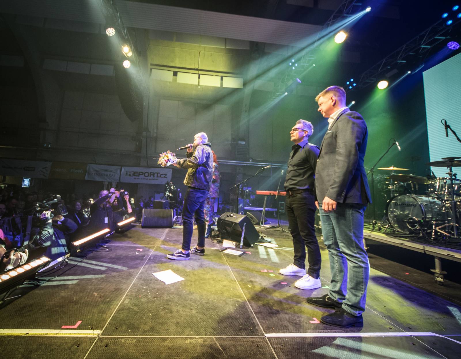 Dojemné vzpomínání na Mira Žbirku a Davida Stypku i polibek Matěje Rupperta s Xavierem Baumaxou. Takový byl 30. ročník Žebříku