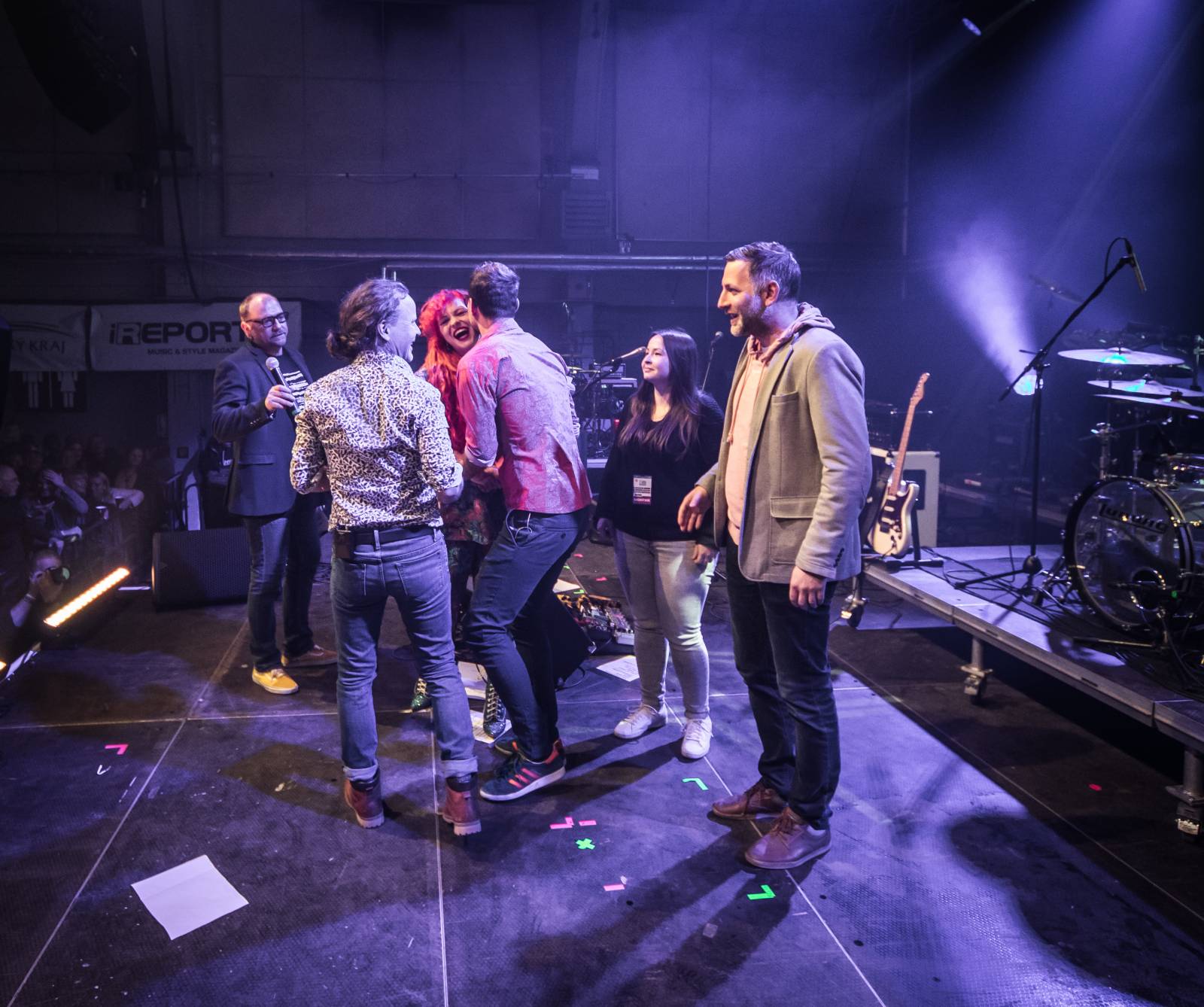 Dojemné vzpomínání na Mira Žbirku a Davida Stypku i polibek Matěje Rupperta s Xavierem Baumaxou. Takový byl 30. ročník Žebříku