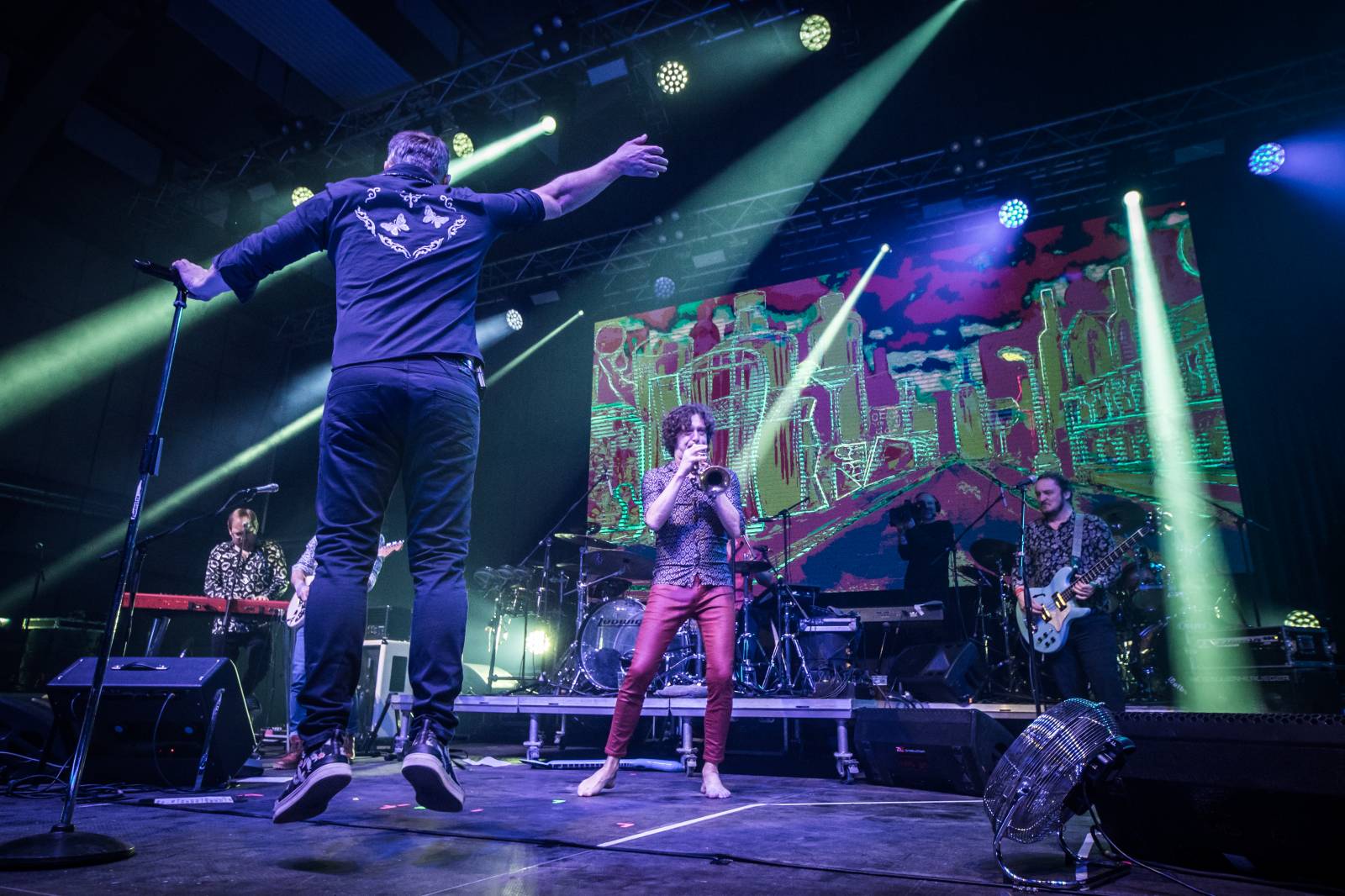 Dojemné vzpomínání na Mira Žbirku a Davida Stypku i polibek Matěje Rupperta s Xavierem Baumaxou. Takový byl 30. ročník Žebříku