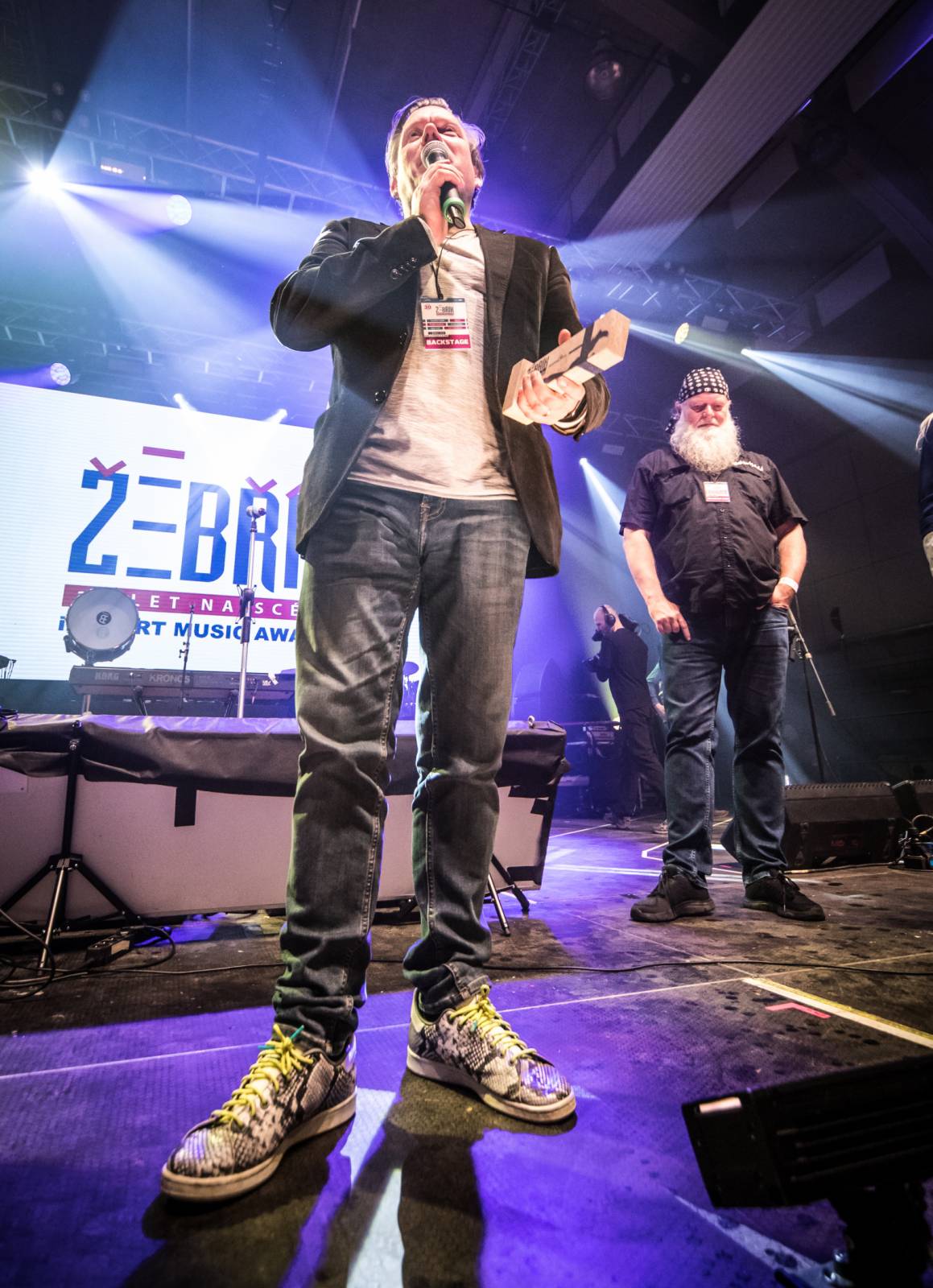 Dojemné vzpomínání na Mira Žbirku a Davida Stypku i polibek Matěje Rupperta s Xavierem Baumaxou. Takový byl 30. ročník Žebříku