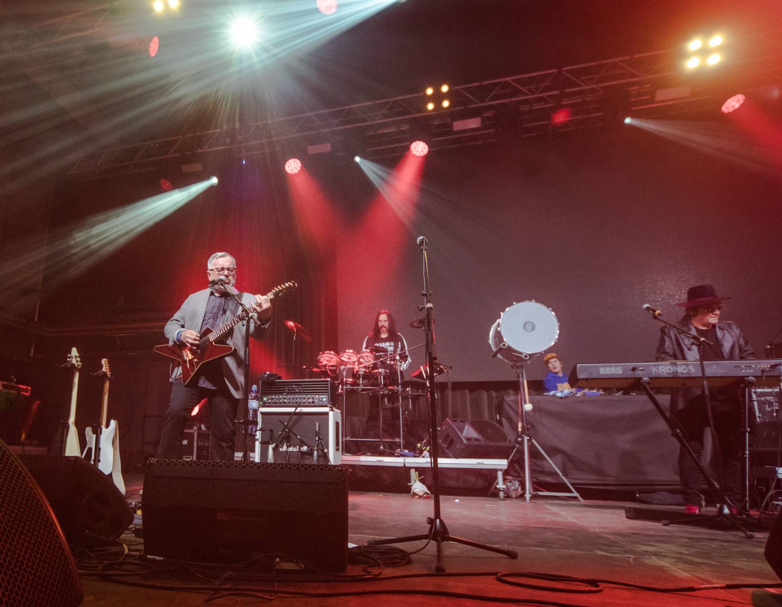 Dojemné vzpomínání na Mira Žbirku a Davida Stypku i polibek Matěje Rupperta s Xavierem Baumaxou. Takový byl 30. ročník Žebříku