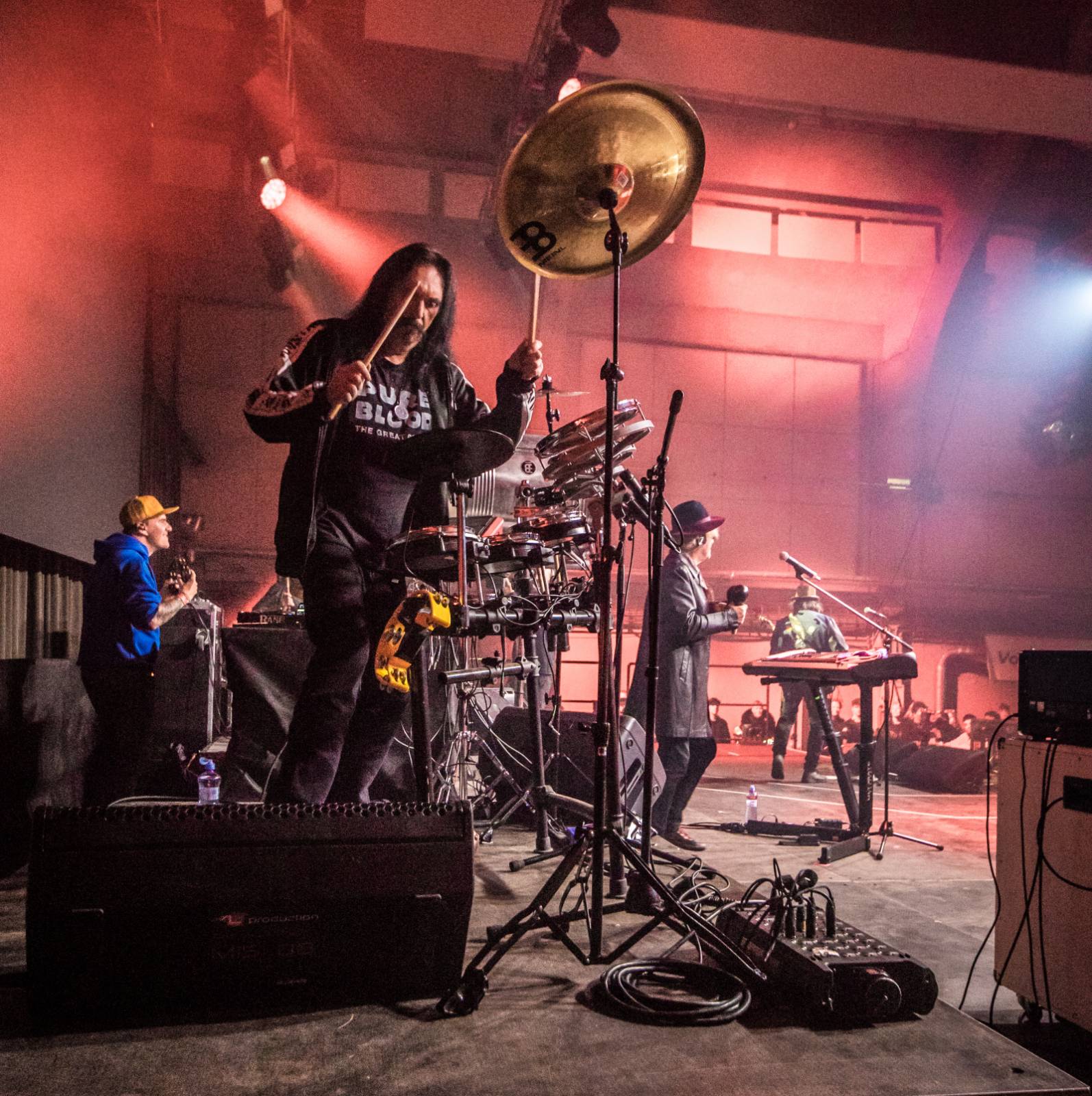 Dojemné vzpomínání na Mira Žbirku a Davida Stypku i polibek Matěje Rupperta s Xavierem Baumaxou. Takový byl 30. ročník Žebříku