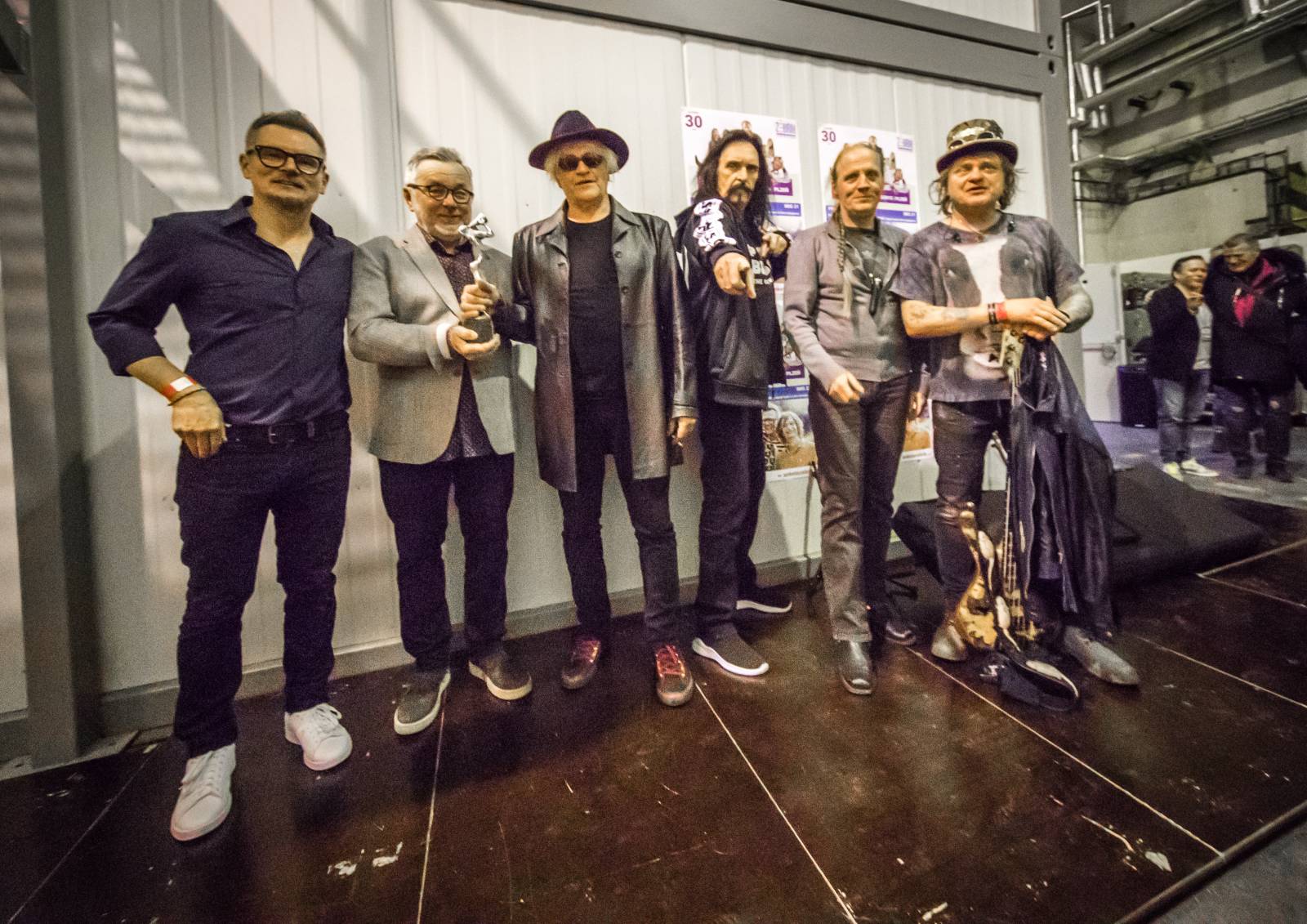 Dojemné vzpomínání na Mira Žbirku a Davida Stypku i polibek Matěje Rupperta s Xavierem Baumaxou. Takový byl 30. ročník Žebříku