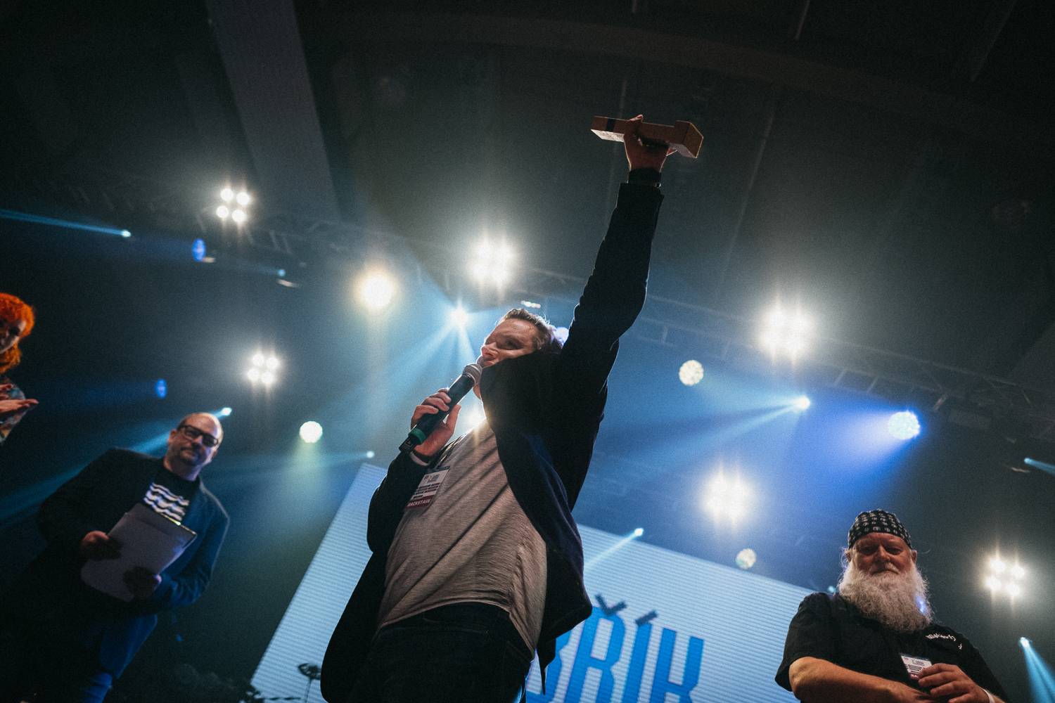 Na Žebříku byl i duch Mira Žbirky. Manželka Kateřina přebrala ocenění 