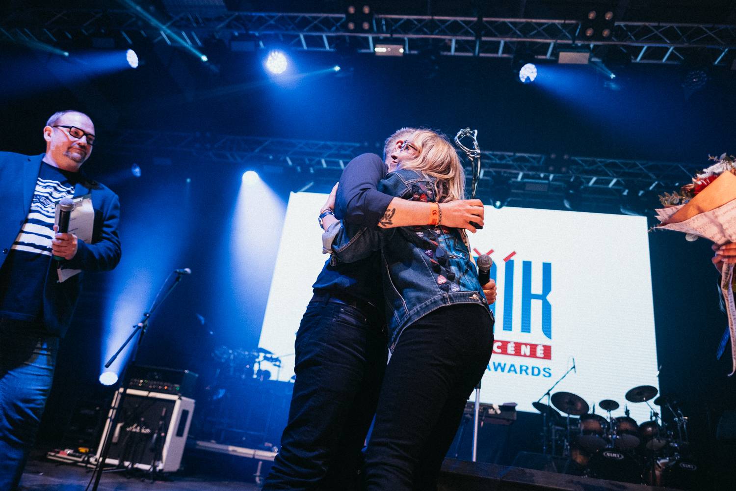Na Žebříku byl i duch Mira Žbirky. Manželka Kateřina přebrala ocenění 