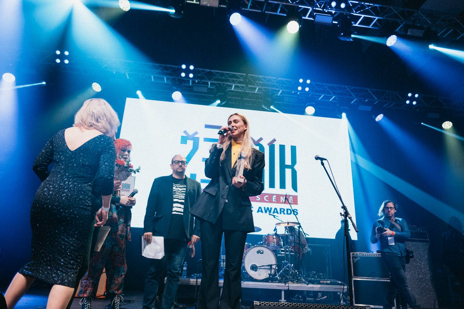 Na Žebříku byl i duch Mira Žbirky. Manželka Kateřina přebrala ocenění 