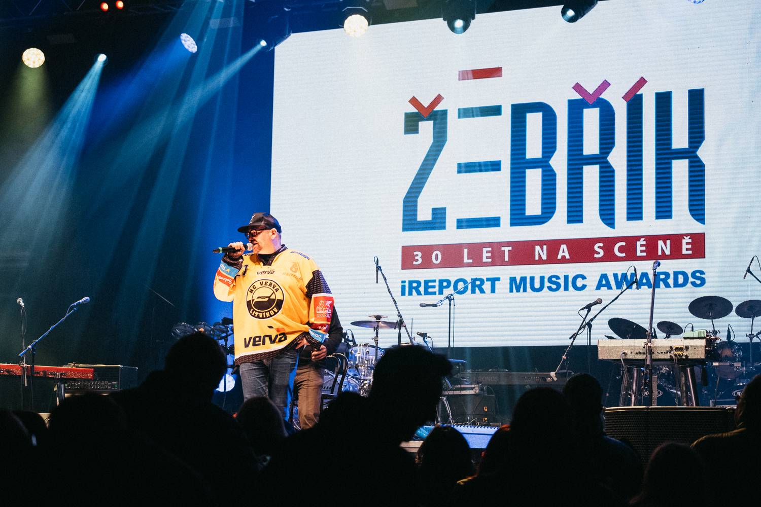 Na Žebříku byl i duch Mira Žbirky. Manželka Kateřina přebrala ocenění 