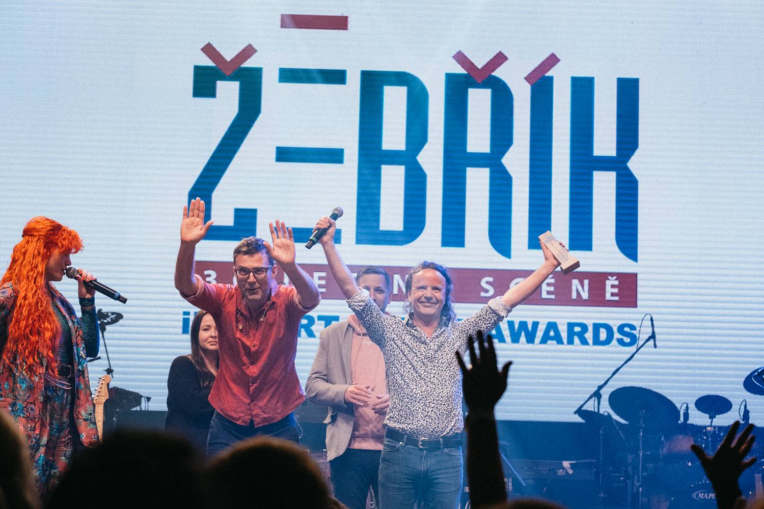 Na Žebříku byl i duch Mira Žbirky. Manželka Kateřina přebrala ocenění 