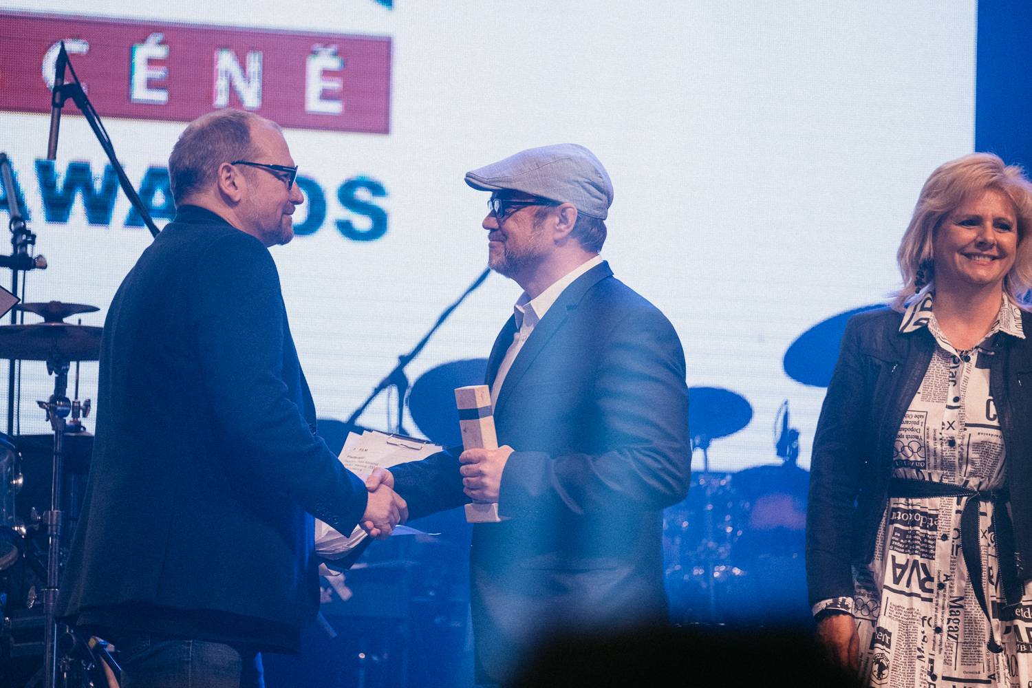 Na Žebříku byl i duch Mira Žbirky. Manželka Kateřina přebrala ocenění 