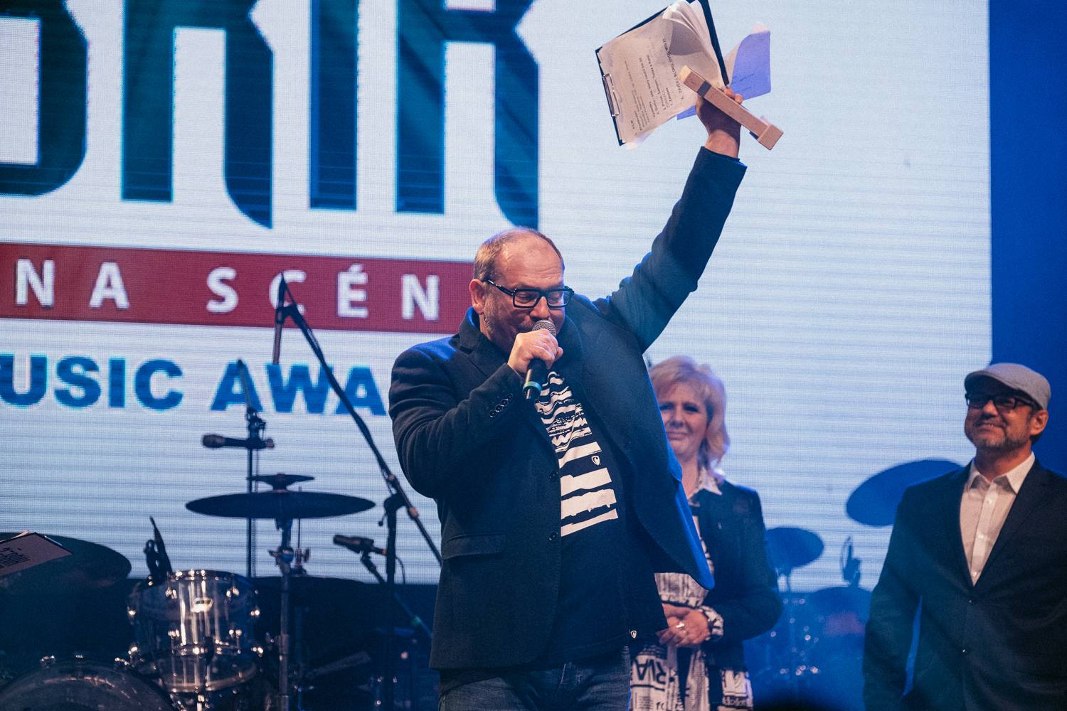 Na Žebříku byl i duch Mira Žbirky. Manželka Kateřina přebrala ocenění 