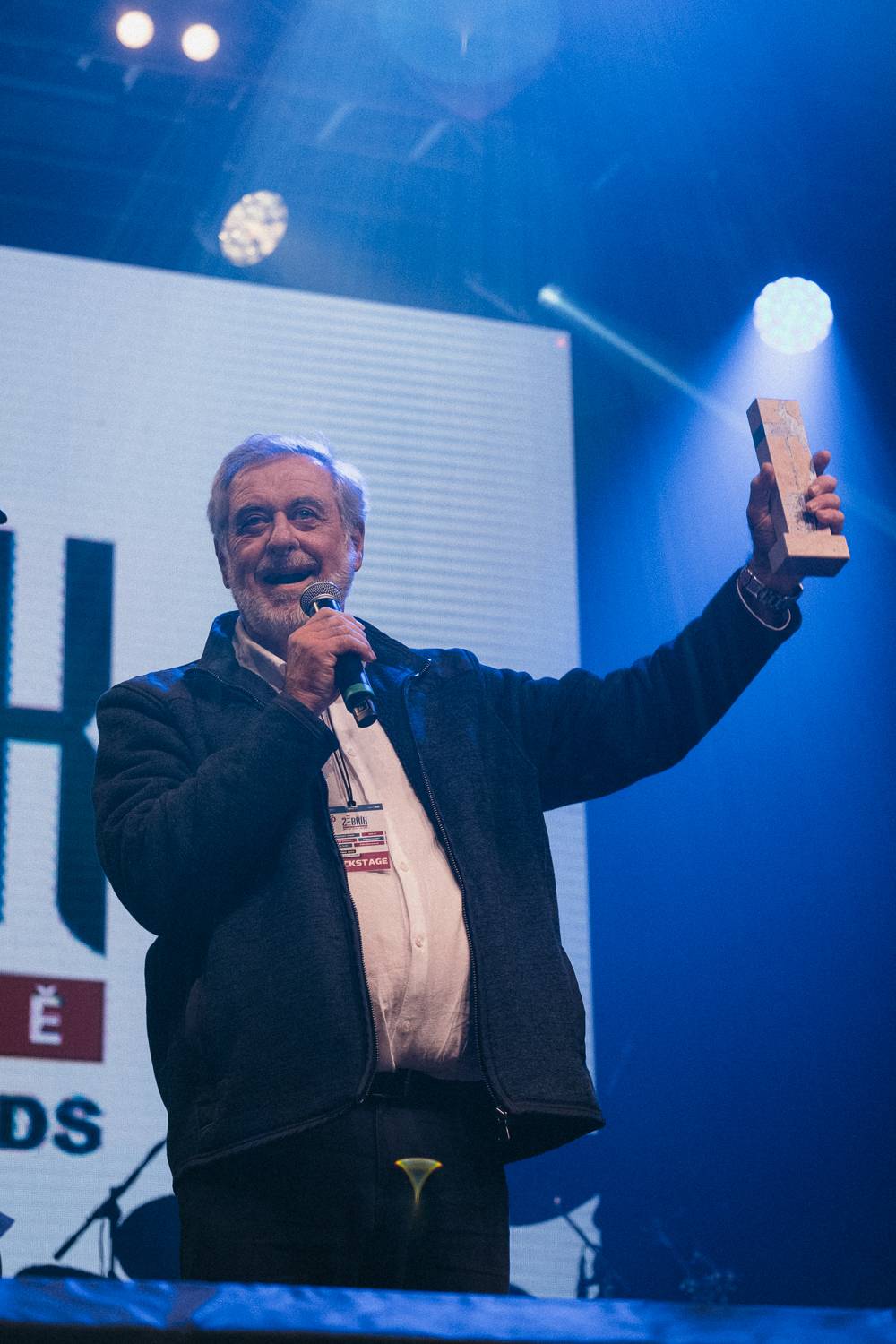 Na Žebříku byl i duch Mira Žbirky. Manželka Kateřina přebrala ocenění 