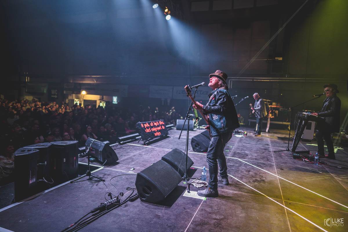 Žebřík přinesl smích i slzy dojetí. Hvězdy byly fanouškům na dosah