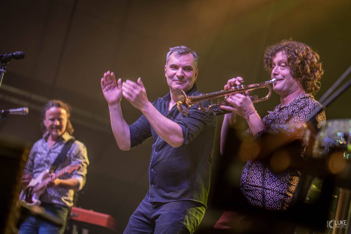 Žebřík přinesl smích i slzy dojetí. Hvězdy byly fanouškům na dosah