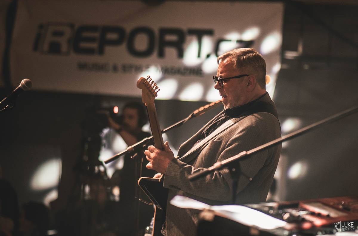 Žebřík přinesl smích i slzy dojetí. Hvězdy byly fanouškům na dosah