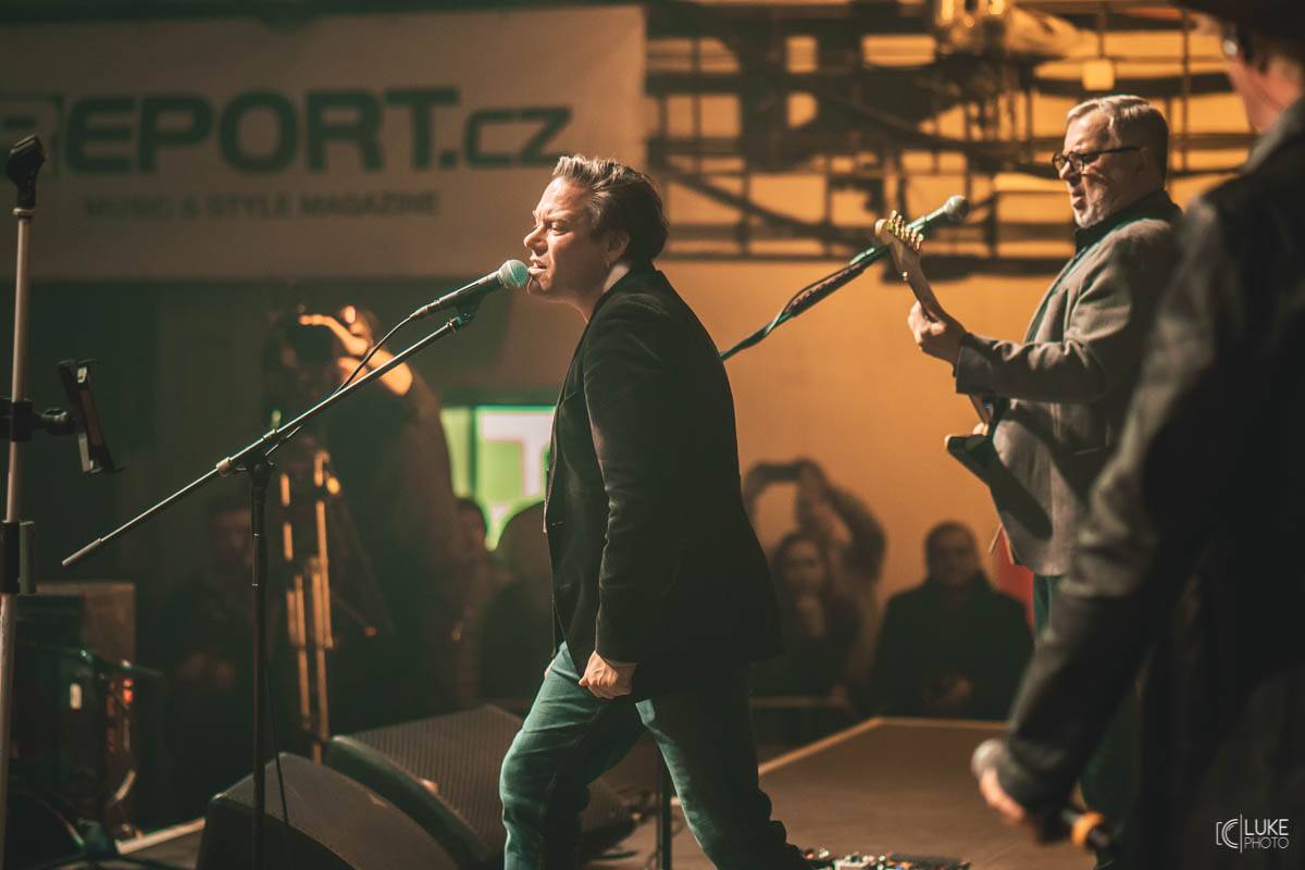 Žebřík přinesl smích i slzy dojetí. Hvězdy byly fanouškům na dosah