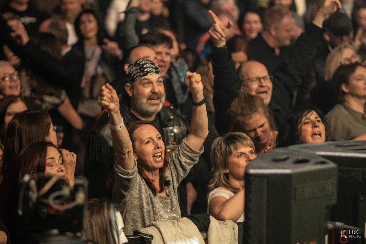 Žebřík přinesl smích i slzy dojetí. Hvězdy byly fanouškům na dosah