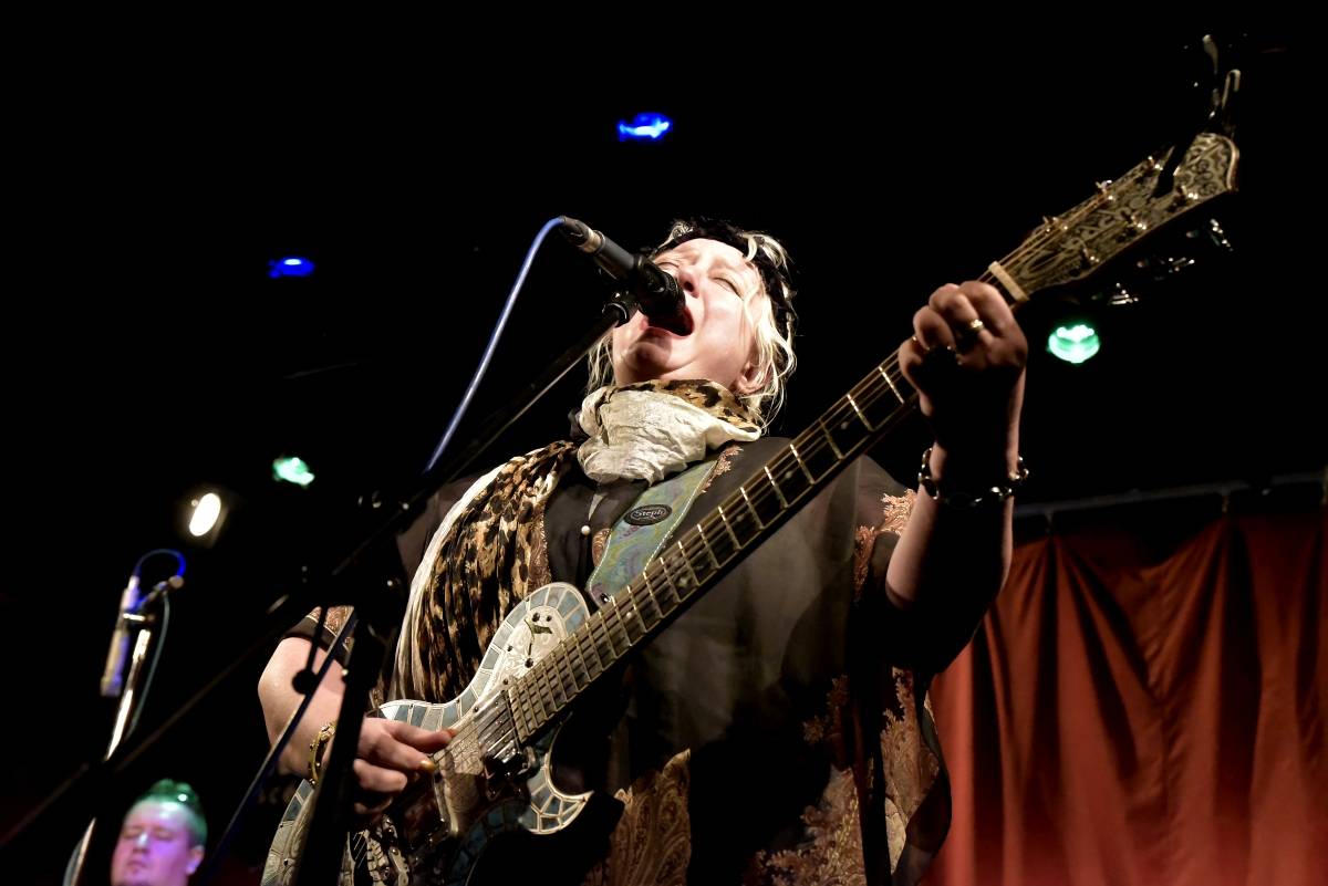 První dáma britského blues Bex Marshall řádila v Kaštanu v Praze