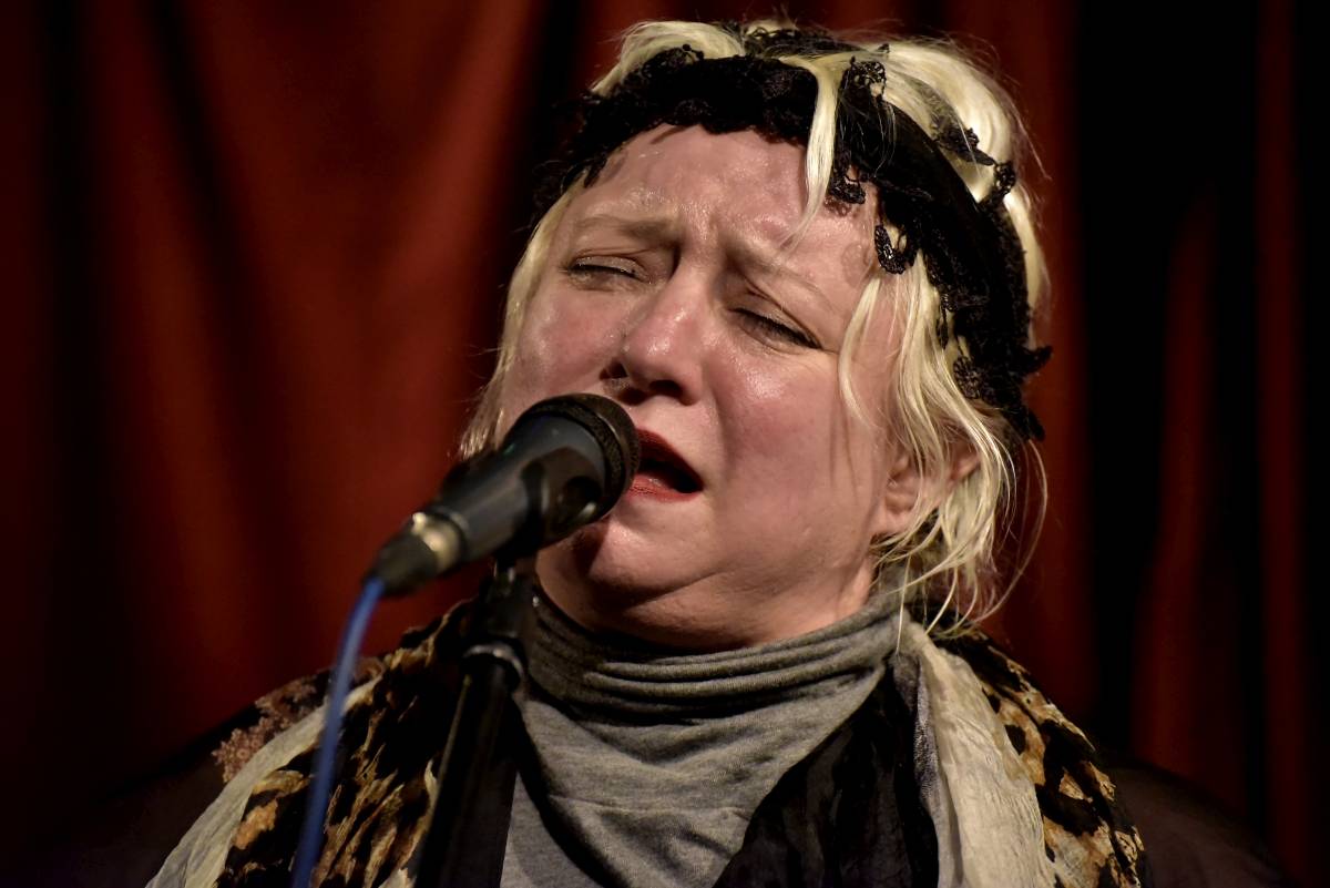 První dáma britského blues Bex Marshall řádila v Kaštanu v Praze