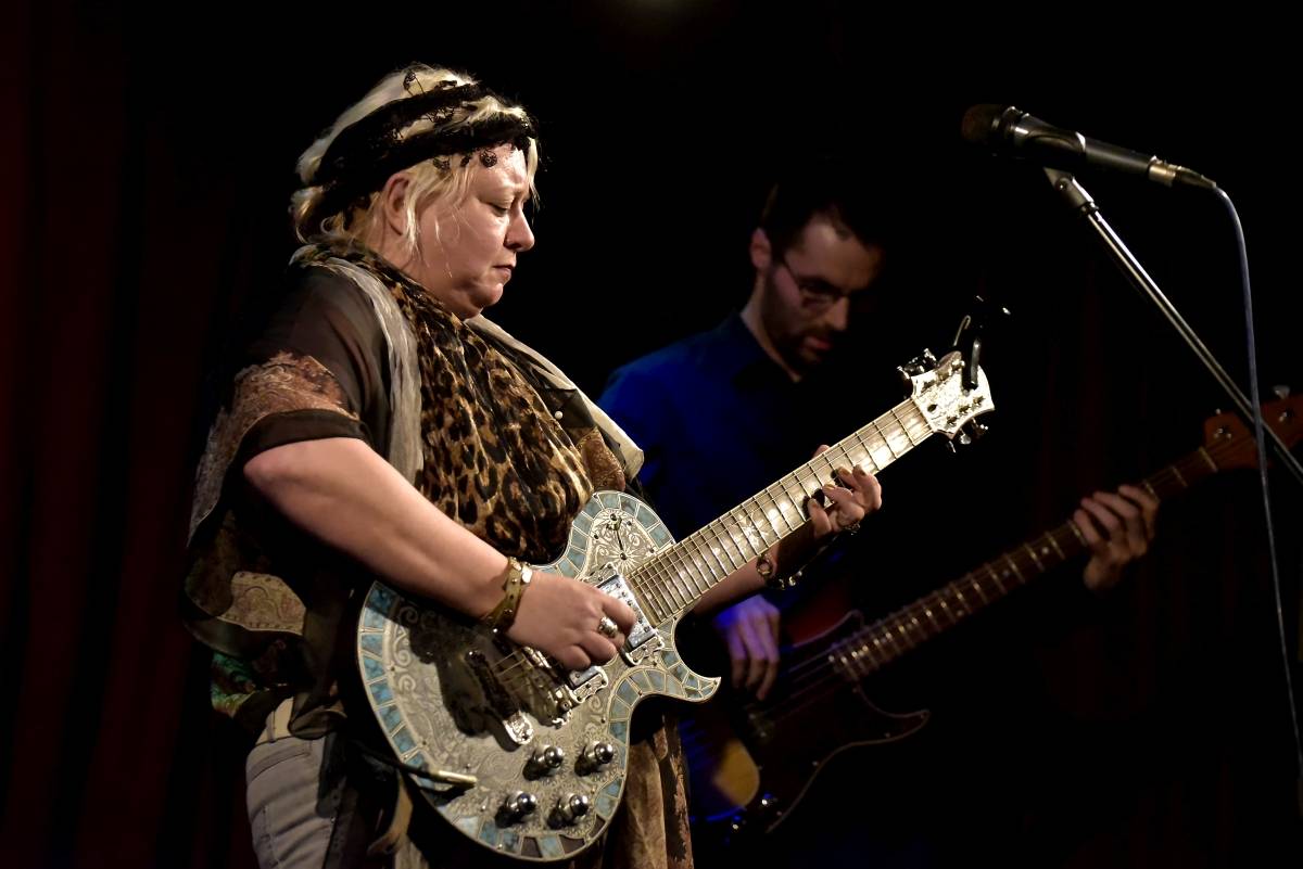 První dáma britského blues Bex Marshall řádila v Kaštanu v Praze