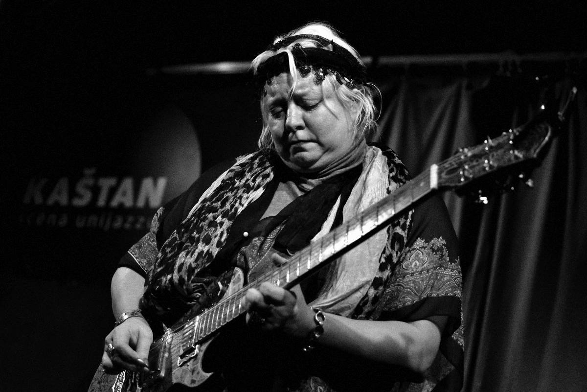 První dáma britského blues Bex Marshall řádila v Kaštanu v Praze