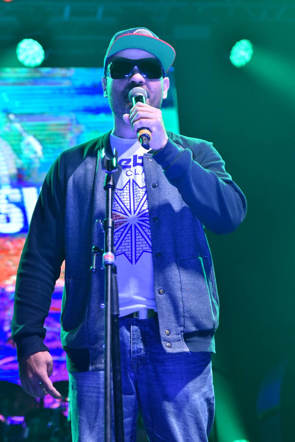 Žebřík 2021 - show, která trvala až do rána. Na pódiu řádili Xavier Baumaxa, Mig 21, Pražský výběr a Donnie Darko