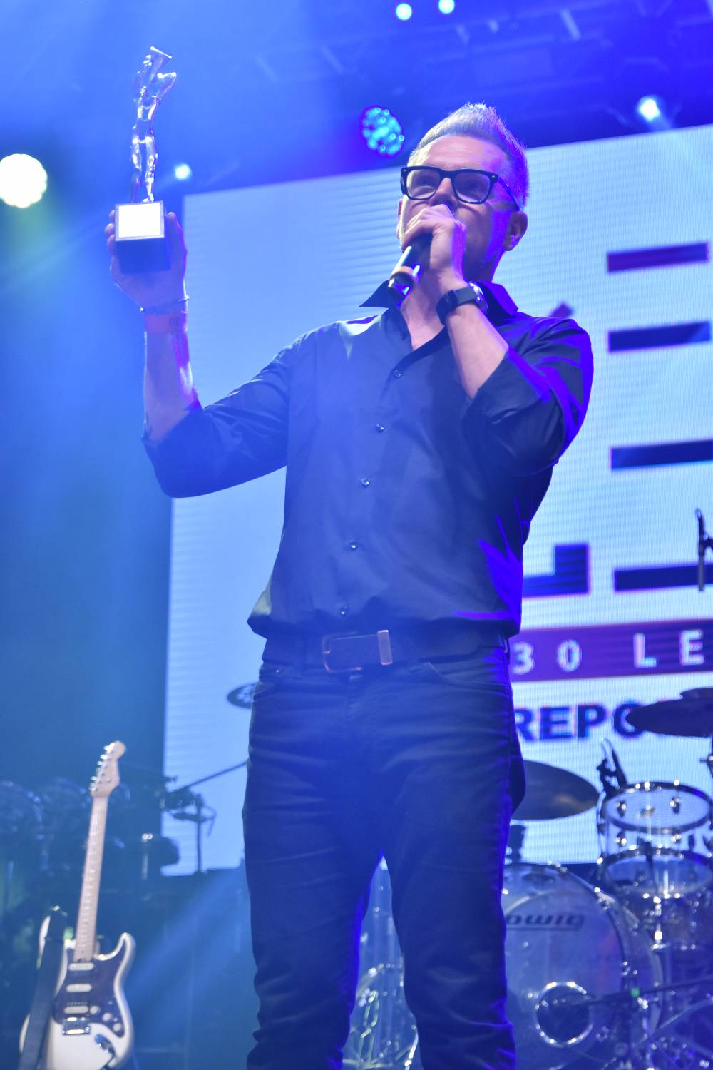 Žebřík 2021 - show, která trvala až do rána. Na pódiu řádili Xavier Baumaxa, Mig 21, Pražský výběr a Donnie Darko