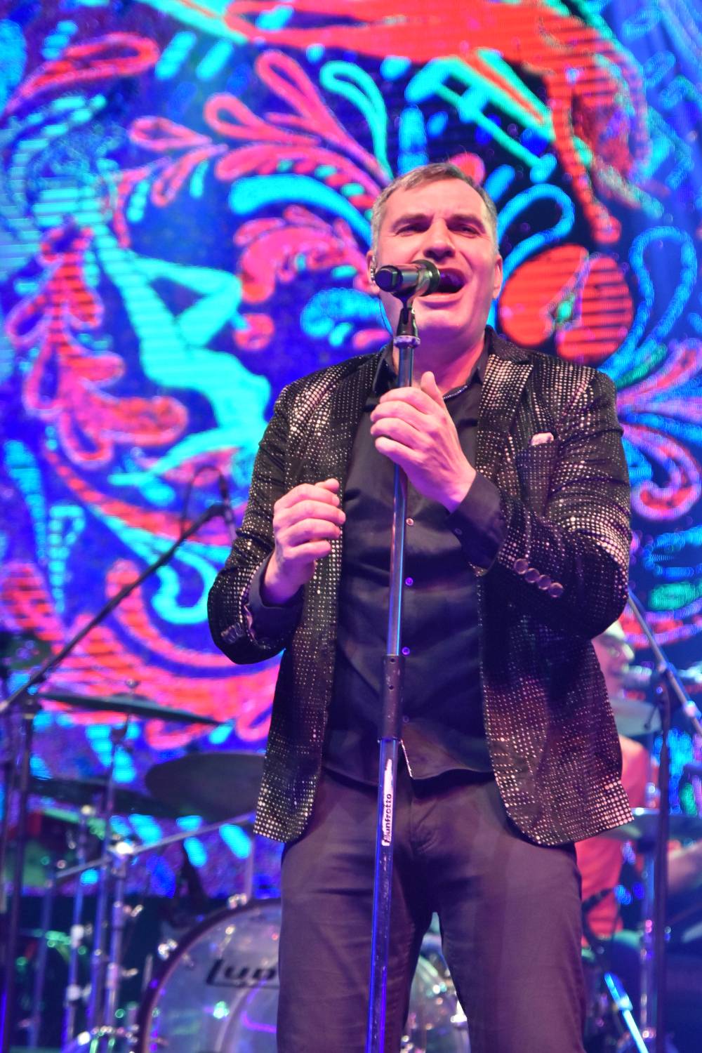 Žebřík 2021 - show, která trvala až do rána. Na pódiu řádili Xavier Baumaxa, Mig 21, Pražský výběr a Donnie Darko